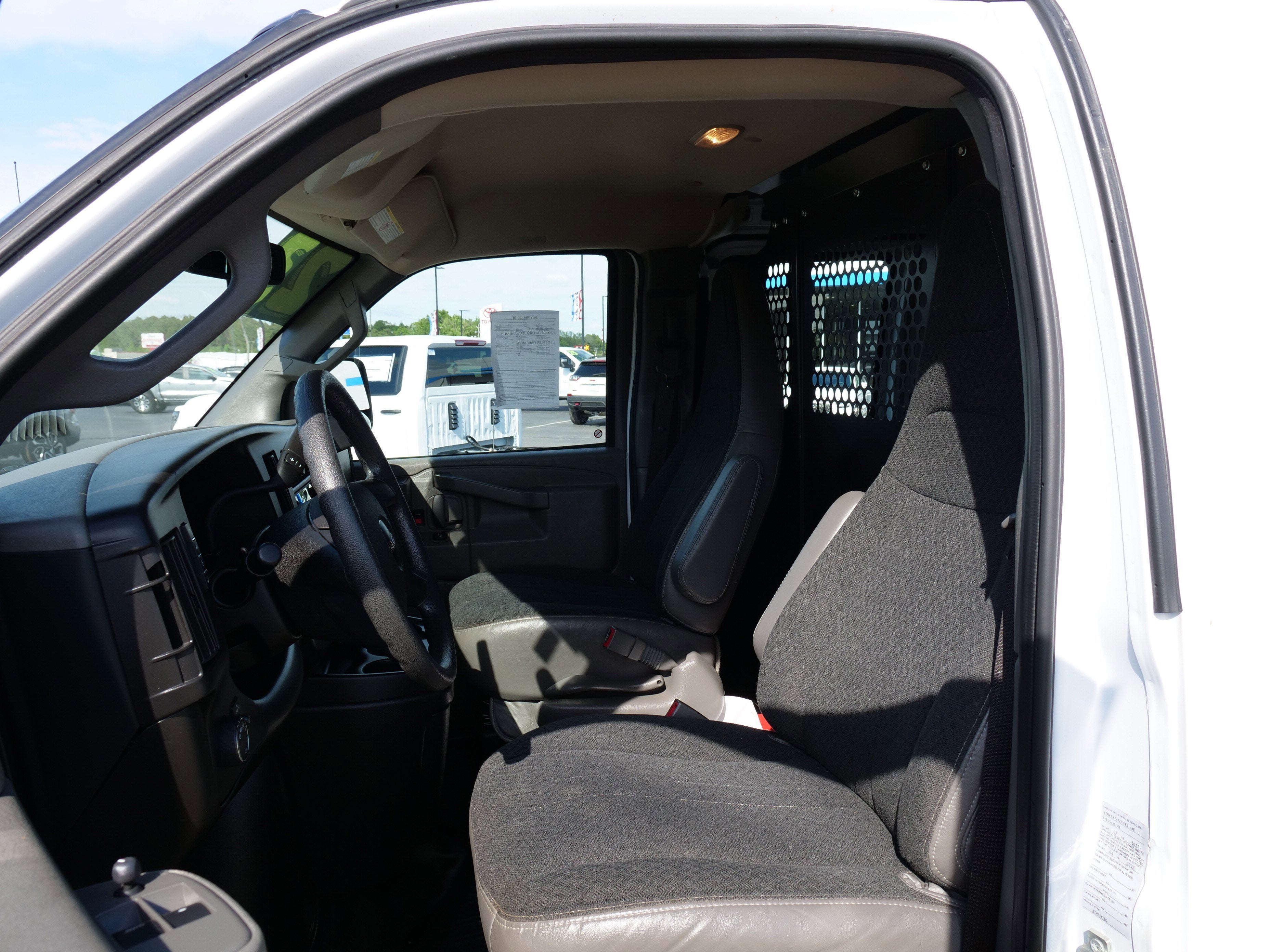 2023 GMC Savana Cargo 2500 Work Van
