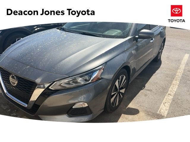 2022 Nissan Altima SV