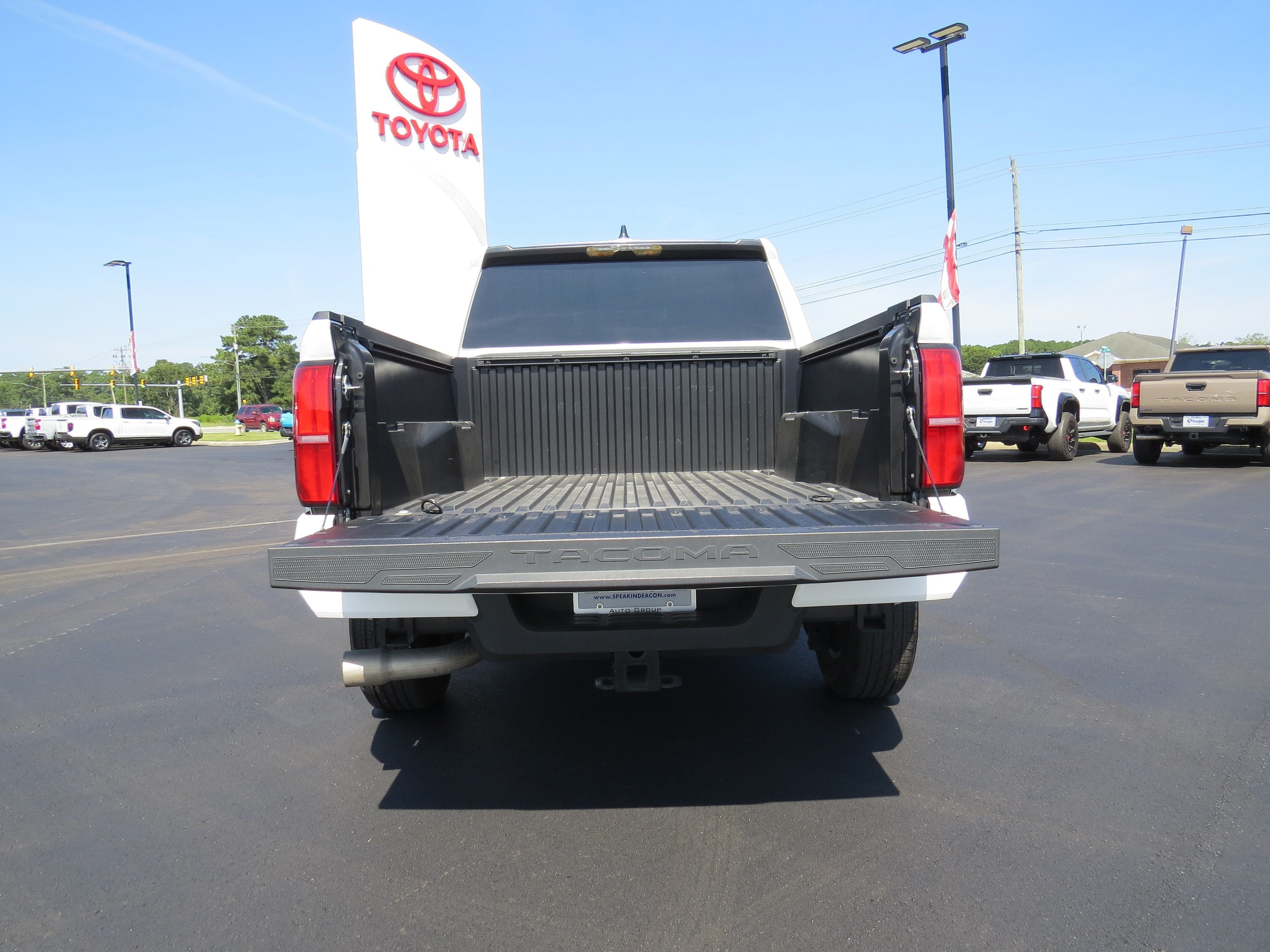 2024 Toyota Tacoma 4WD SR5
