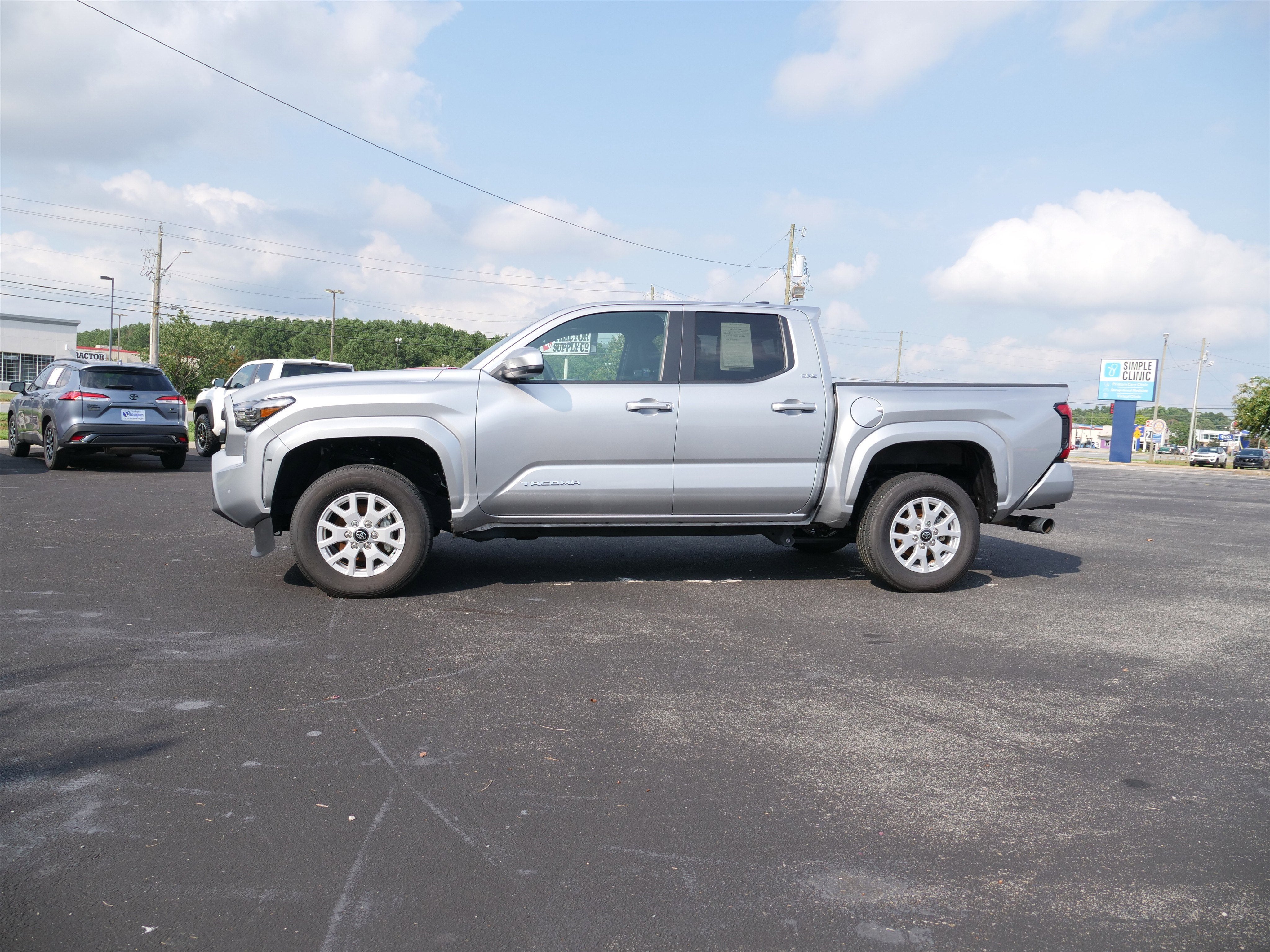 2024 Toyota Tacoma 4WD SR5
