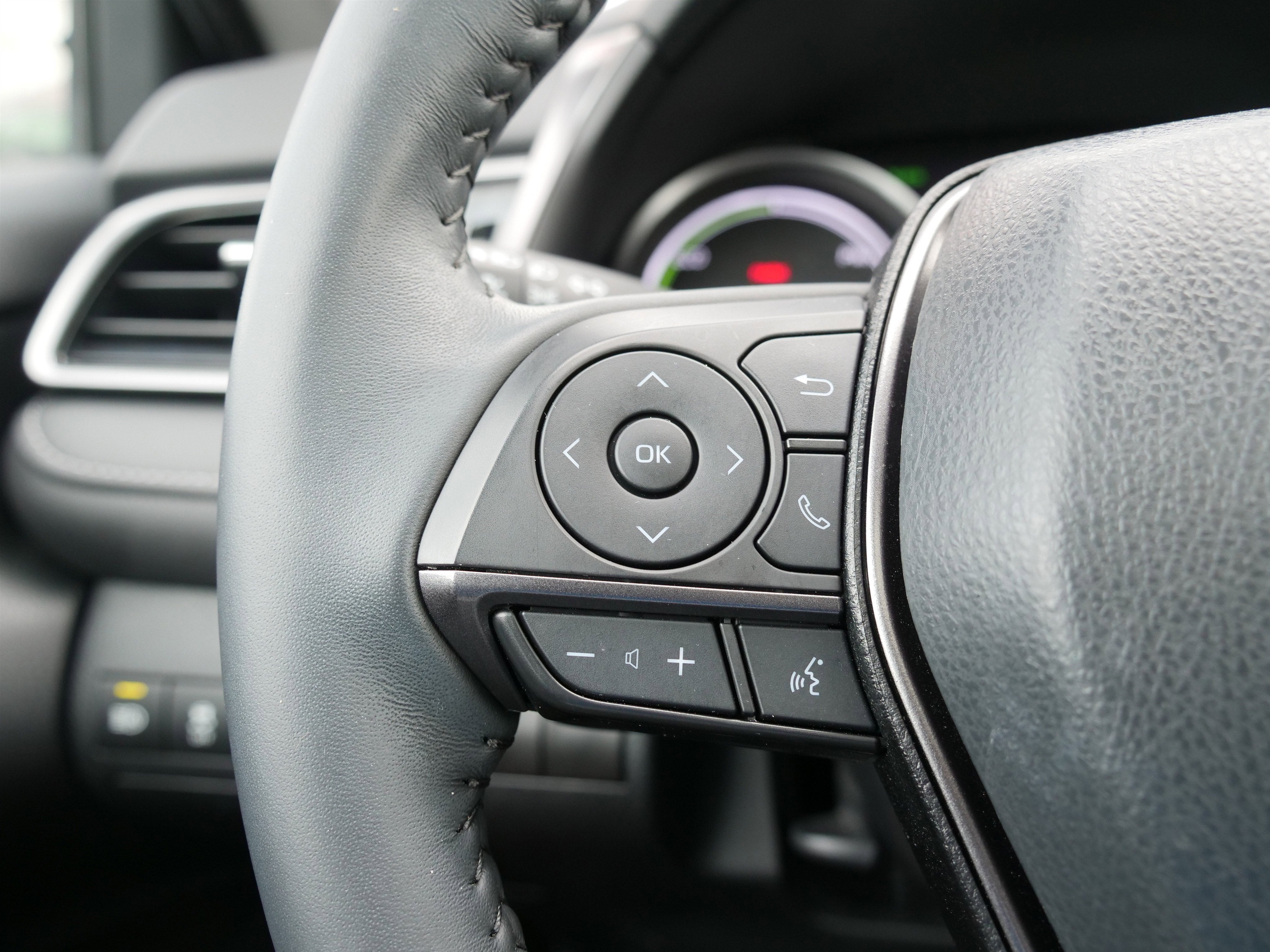 2024 Toyota Camry Hybrid XSE