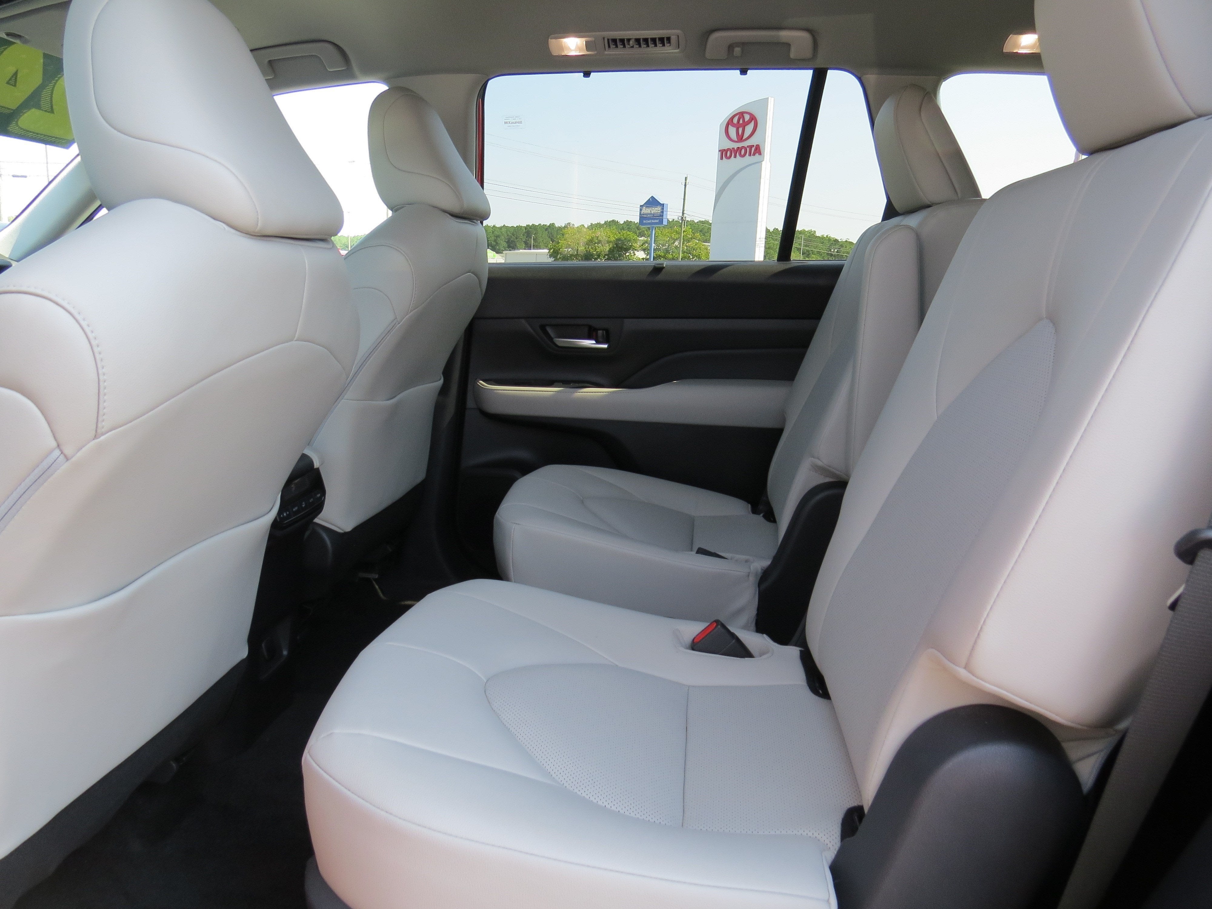 2024 Toyota Grand Highlander Hybrid XLE