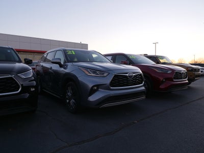 2021 Toyota Highlander Hybrid Platinum