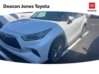2023 Toyota Highlander Platinum