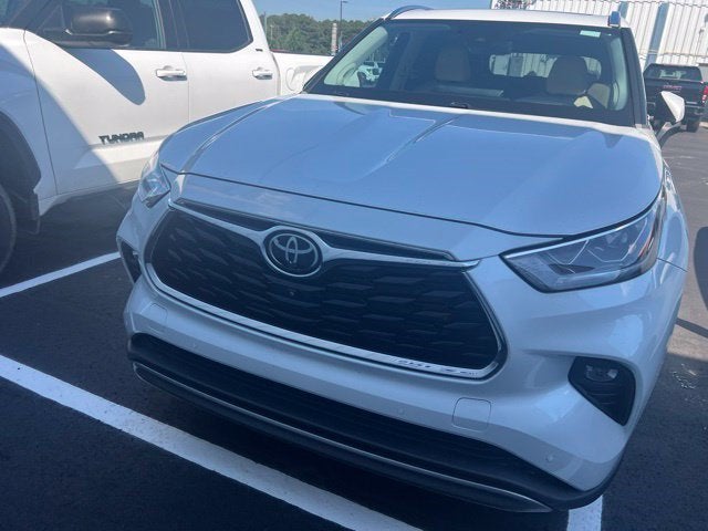 2023 Toyota Highlander Platinum