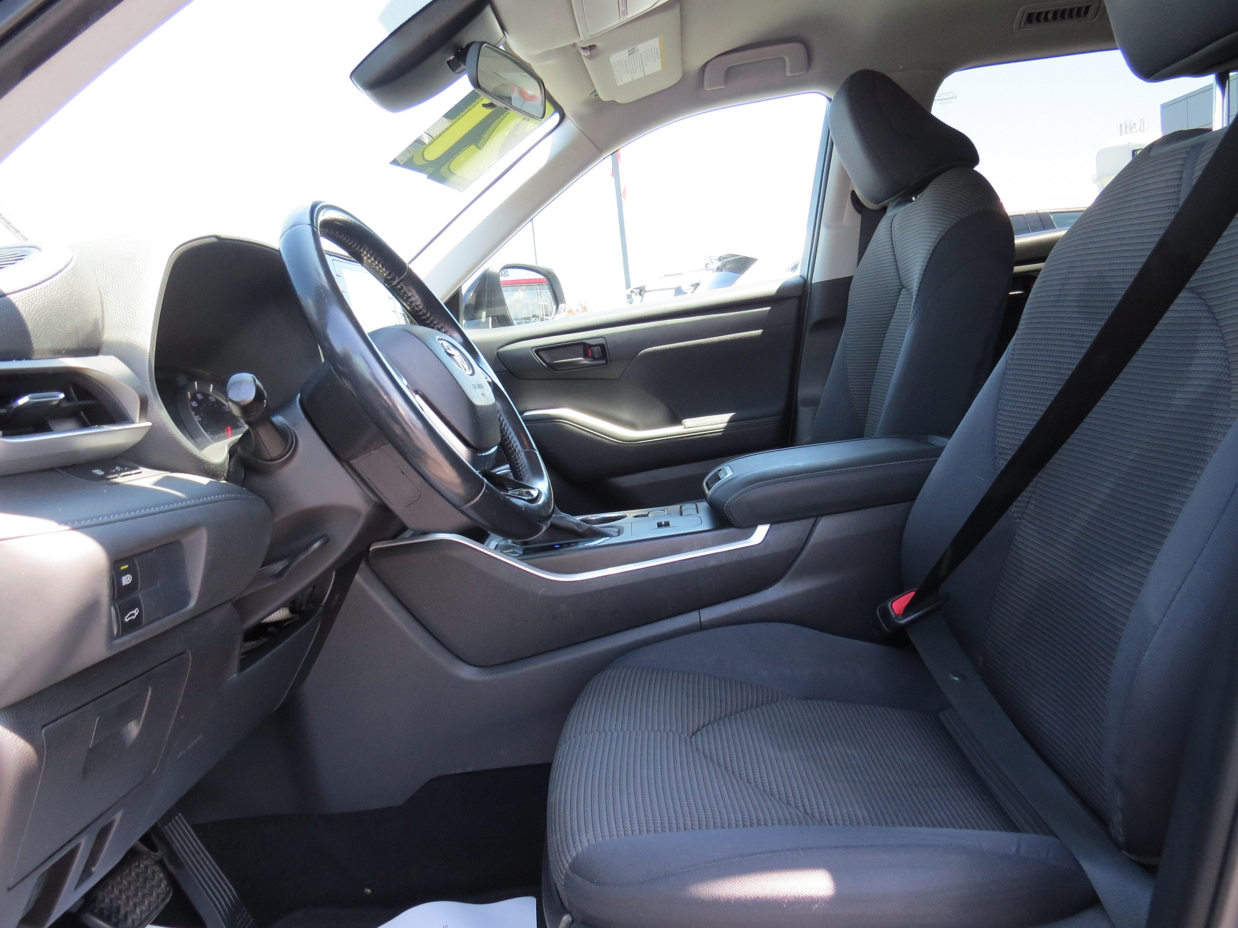 2021 Toyota Highlander LE