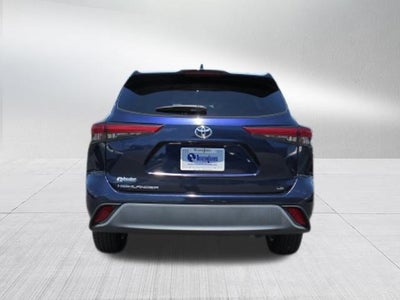 2021 Toyota Highlander LE