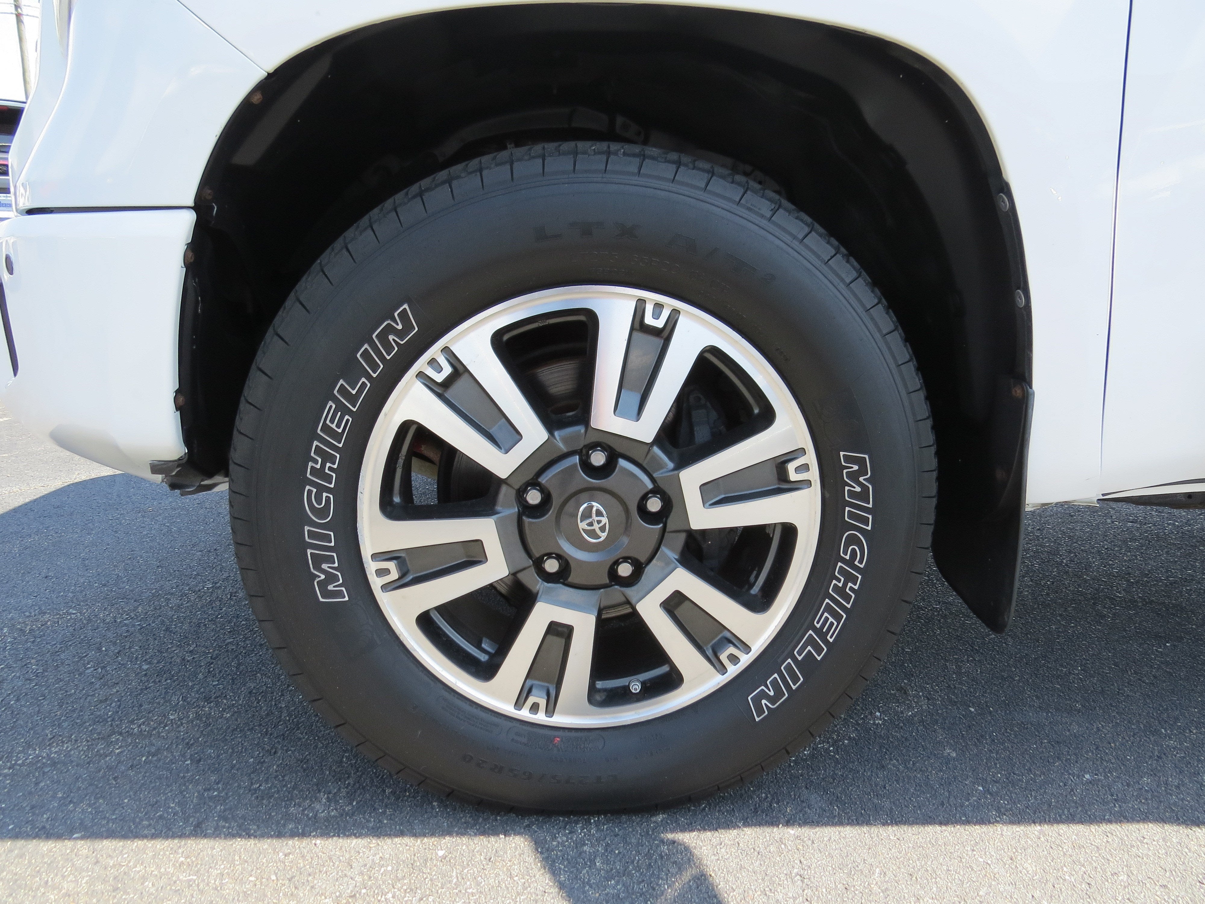 2018 Toyota Tundra 4WD SR5