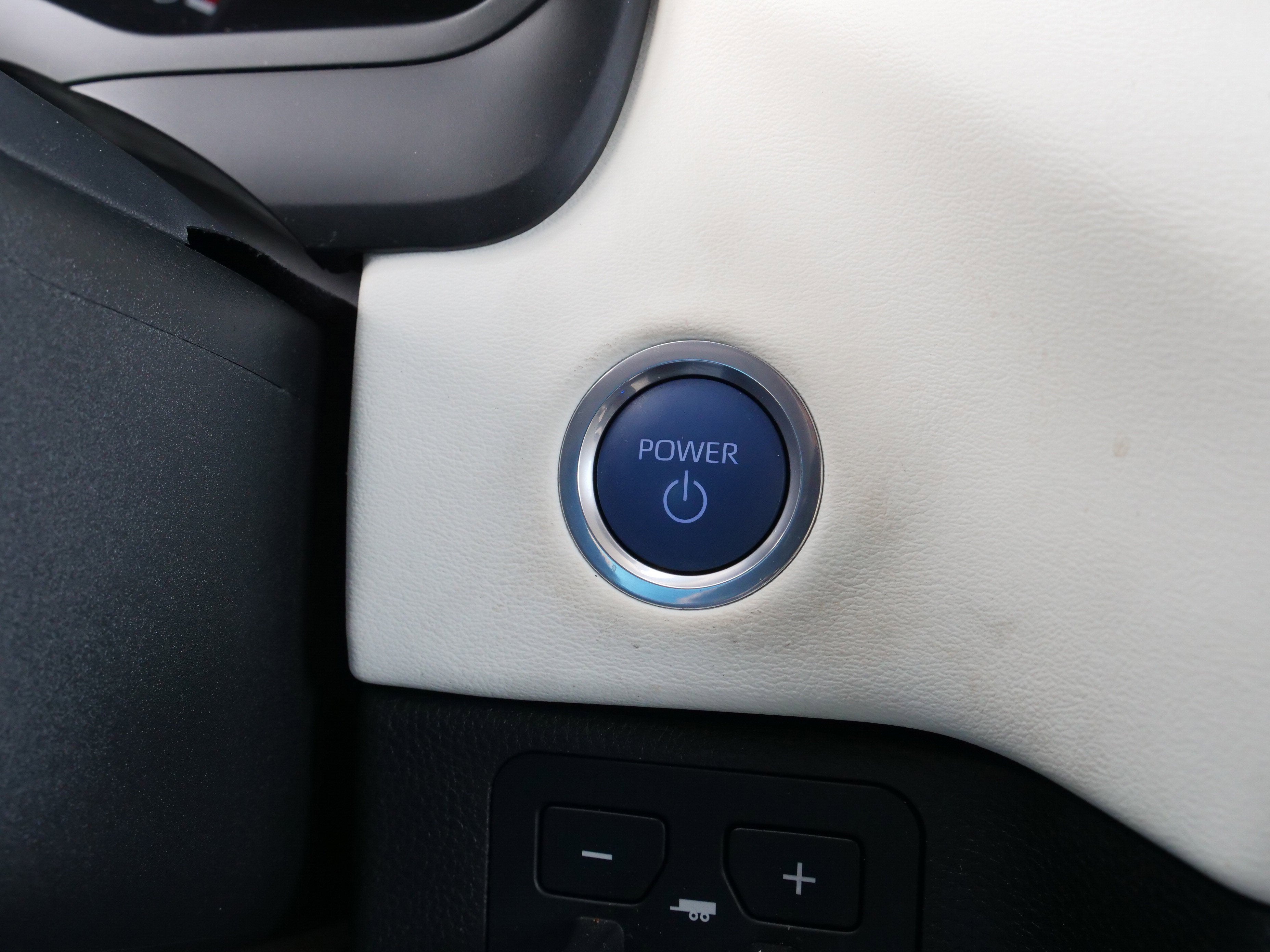 2024 Toyota Sequoia Capstone