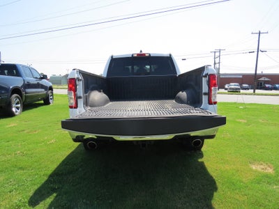 2022 RAM 1500 Big Horn 4x4 Crew Cab 5.7L V8