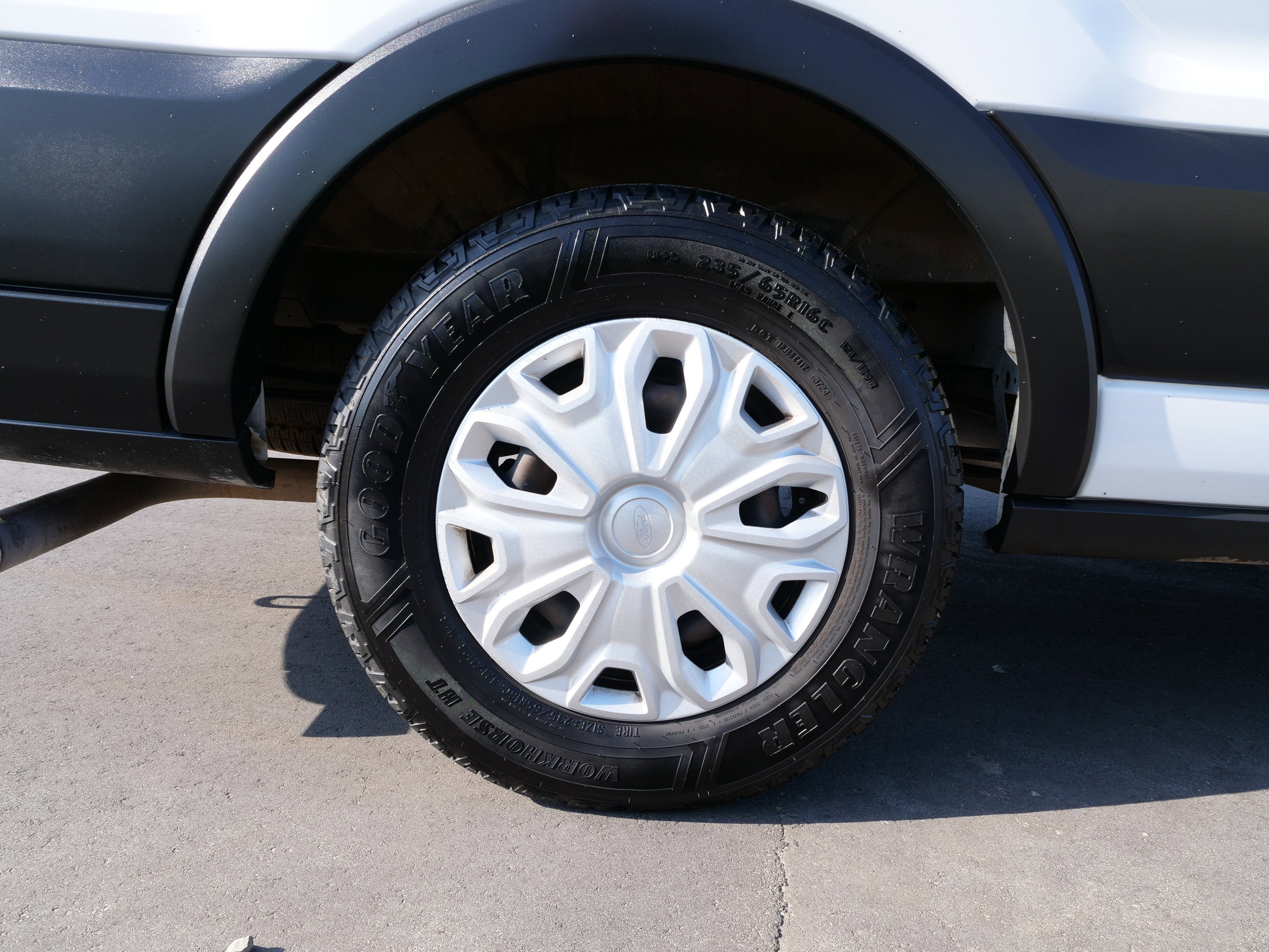 2023 Ford Transit Passenger Wagon Base