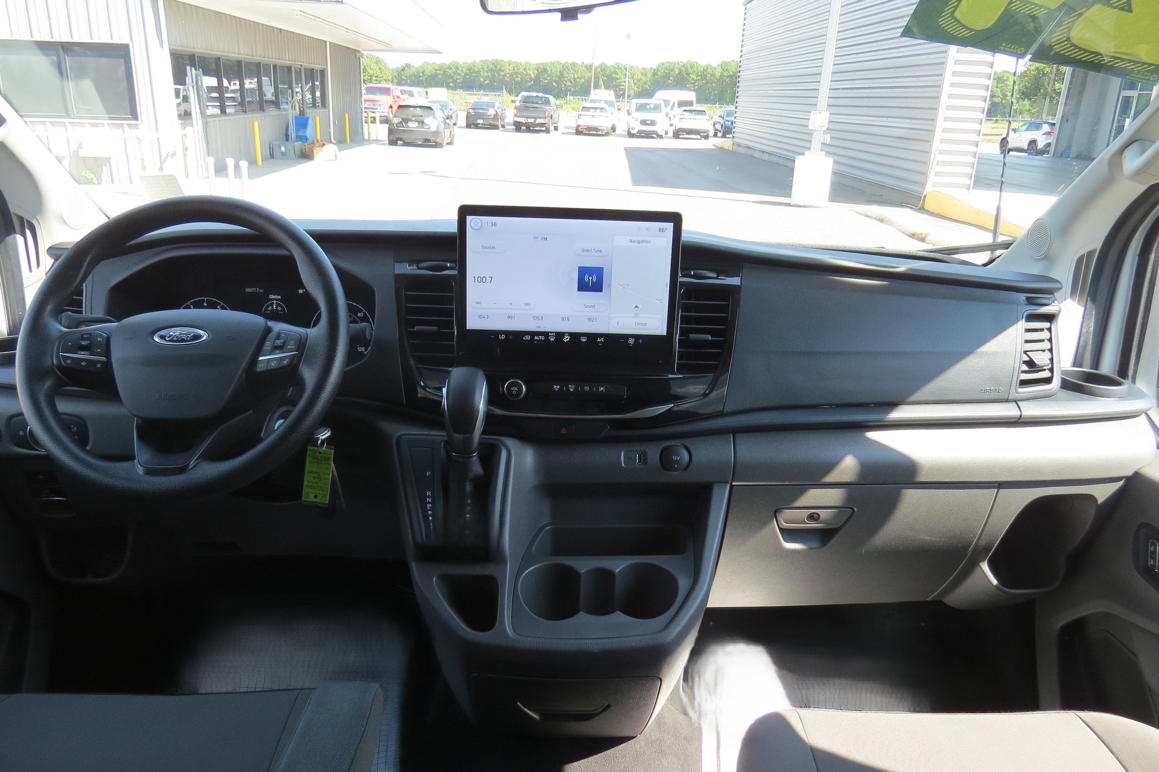 2024 Ford Transit Passenger Wagon XLT T-350 148 Med Roof RWD