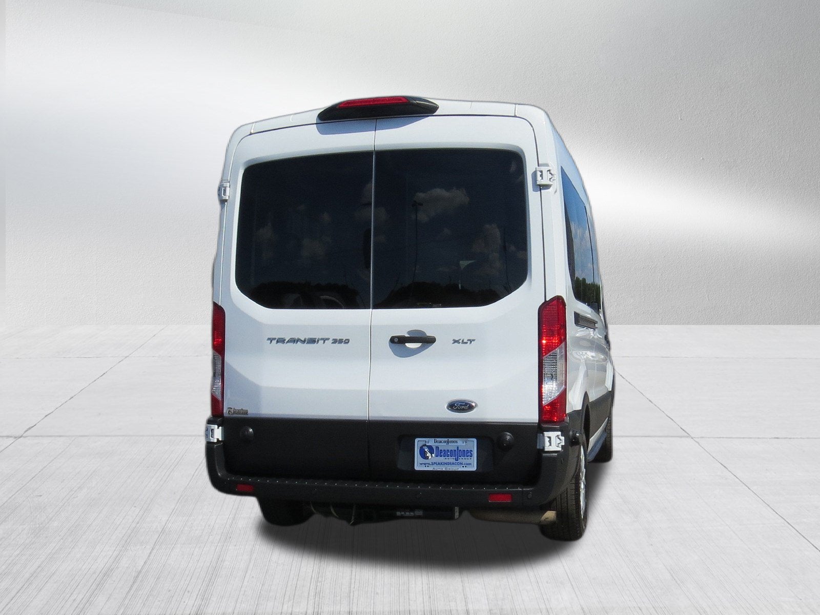 2024 Ford Transit Passenger Wagon XLT T-350 148 Med Roof RWD