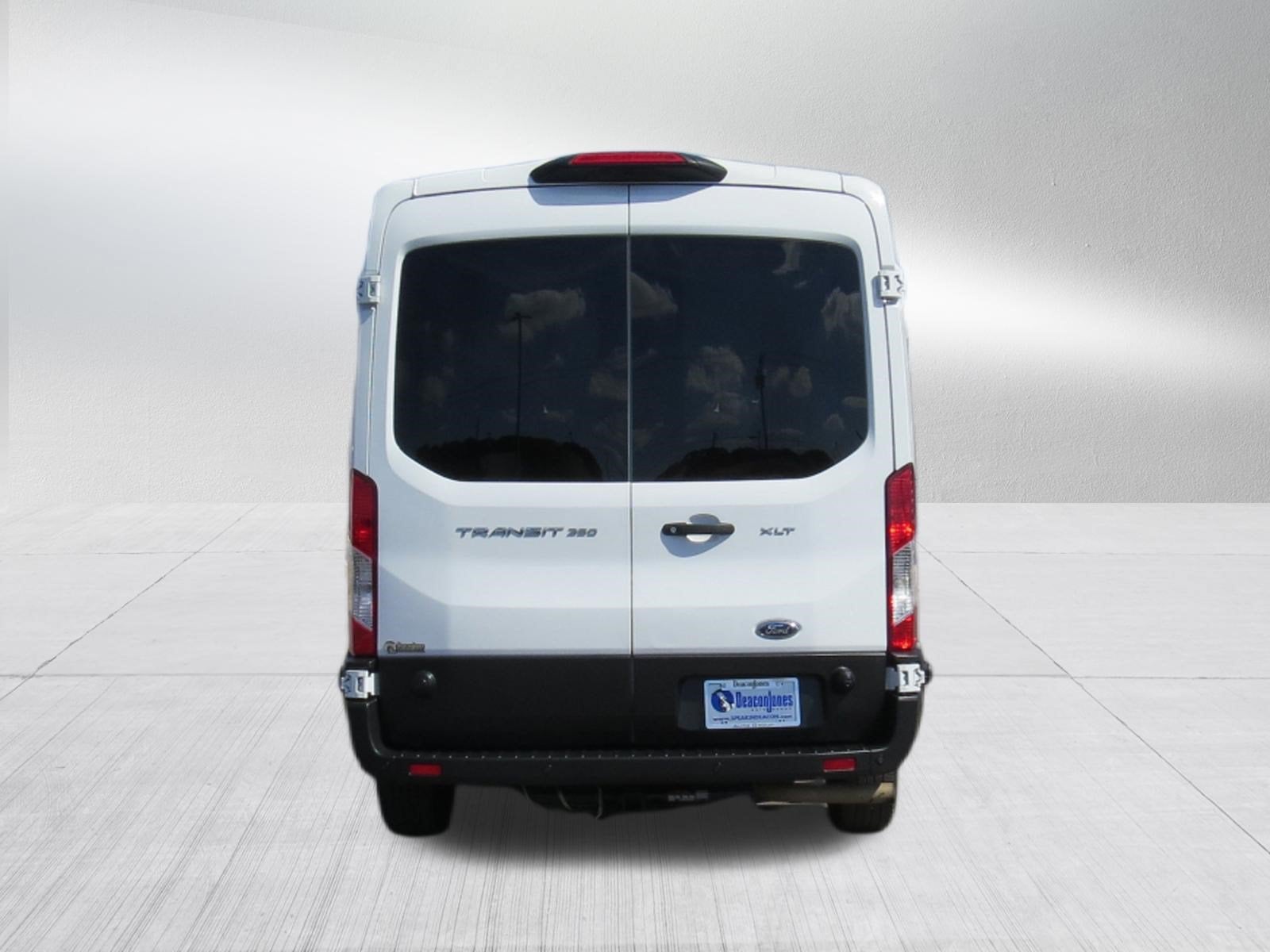 2024 Ford Transit Passenger Wagon XLT T-350 148 Med Roof RWD