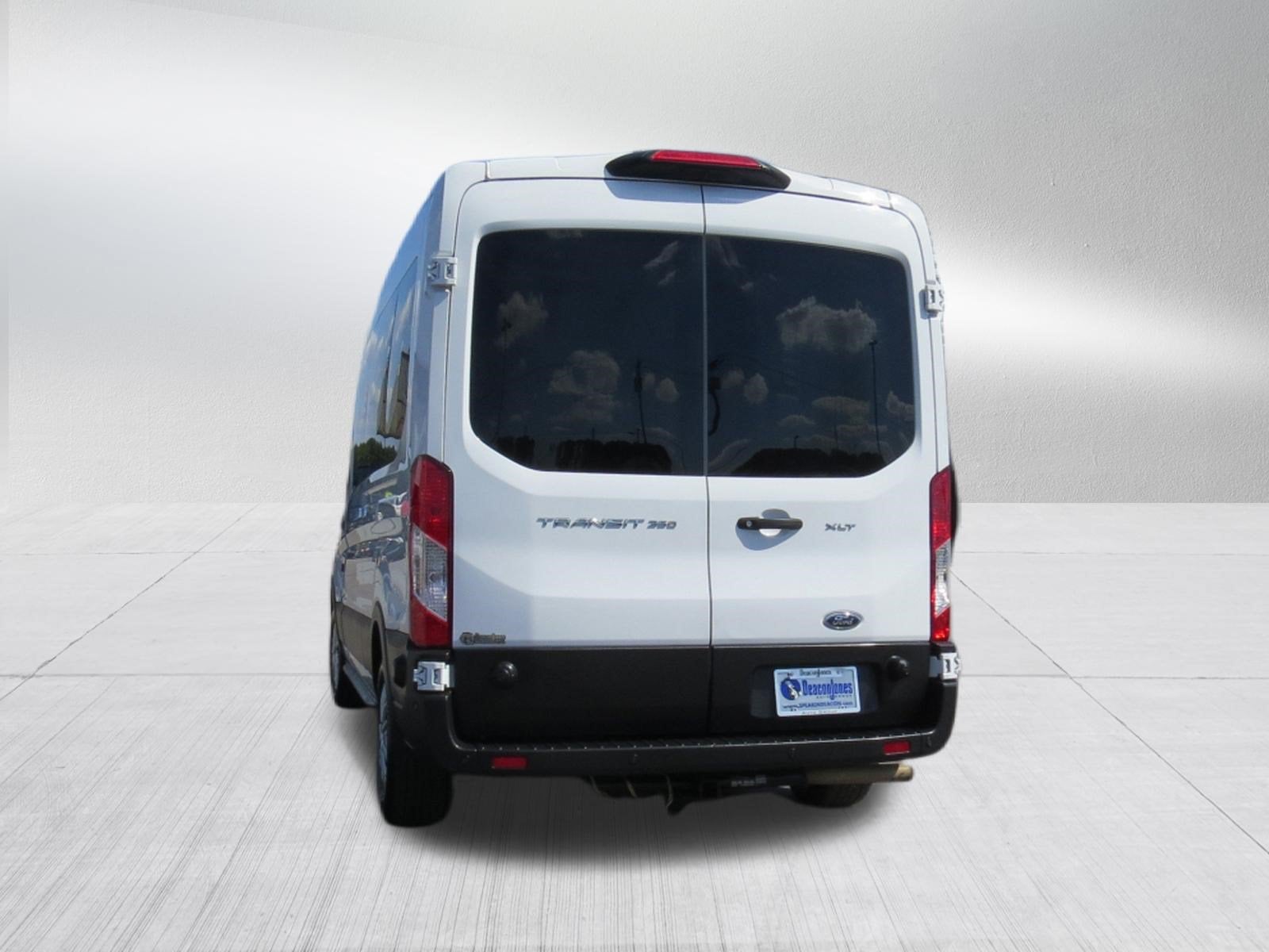 2024 Ford Transit Passenger Wagon XLT T-350 148 Med Roof RWD