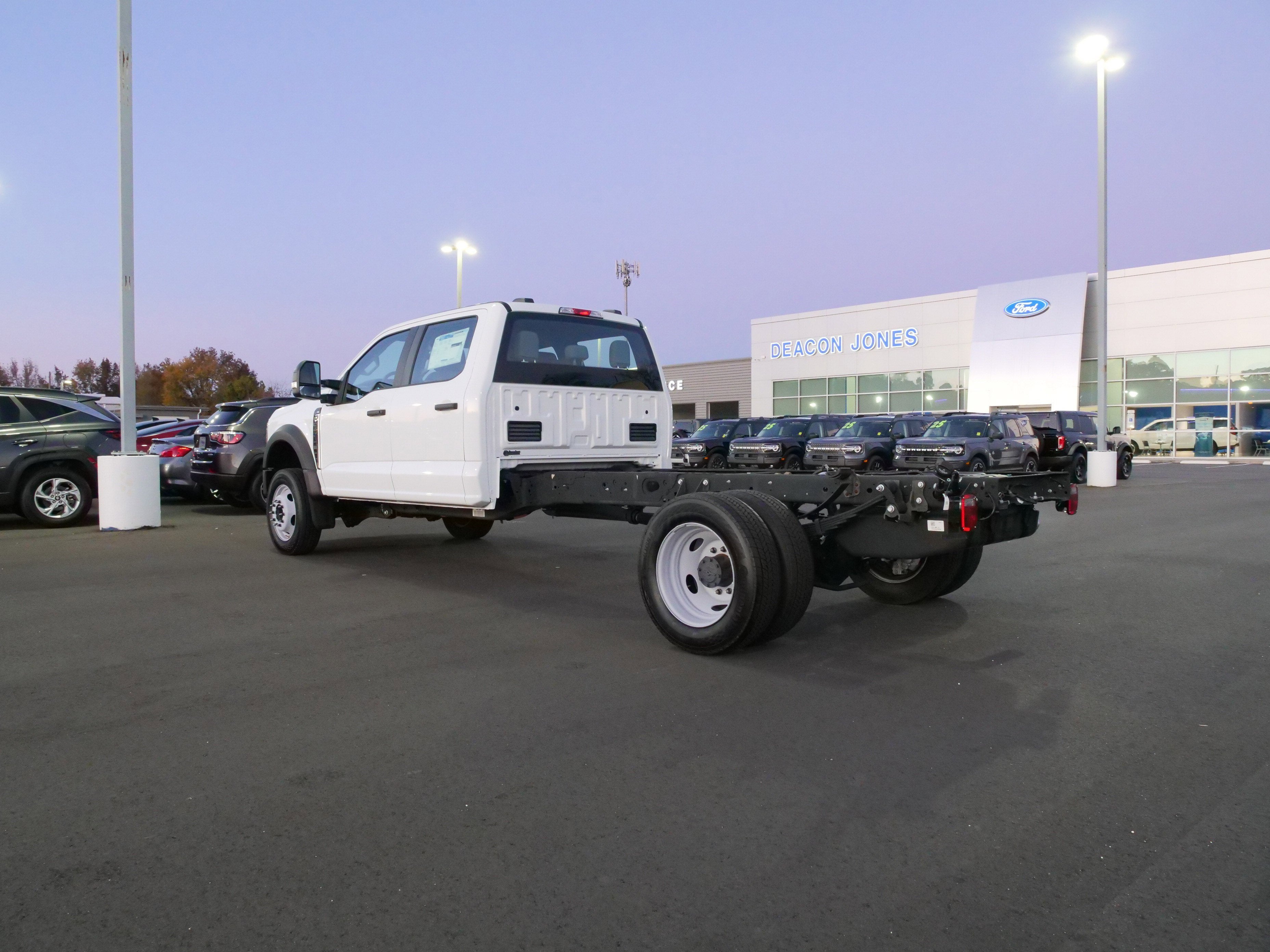 2025 Ford Super Duty F-450 DRW XL