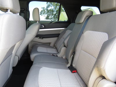 2018 Ford Explorer 4WD w/ 3rd Row