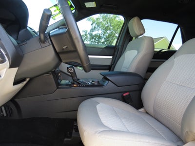 2018 Ford Explorer 4WD w/ 3rd Row