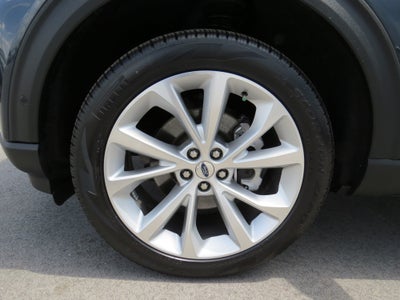 2023 Ford Explorer Platinum 4WD w/ Tech Pkg. Nav, Sunroof & 3rd Row