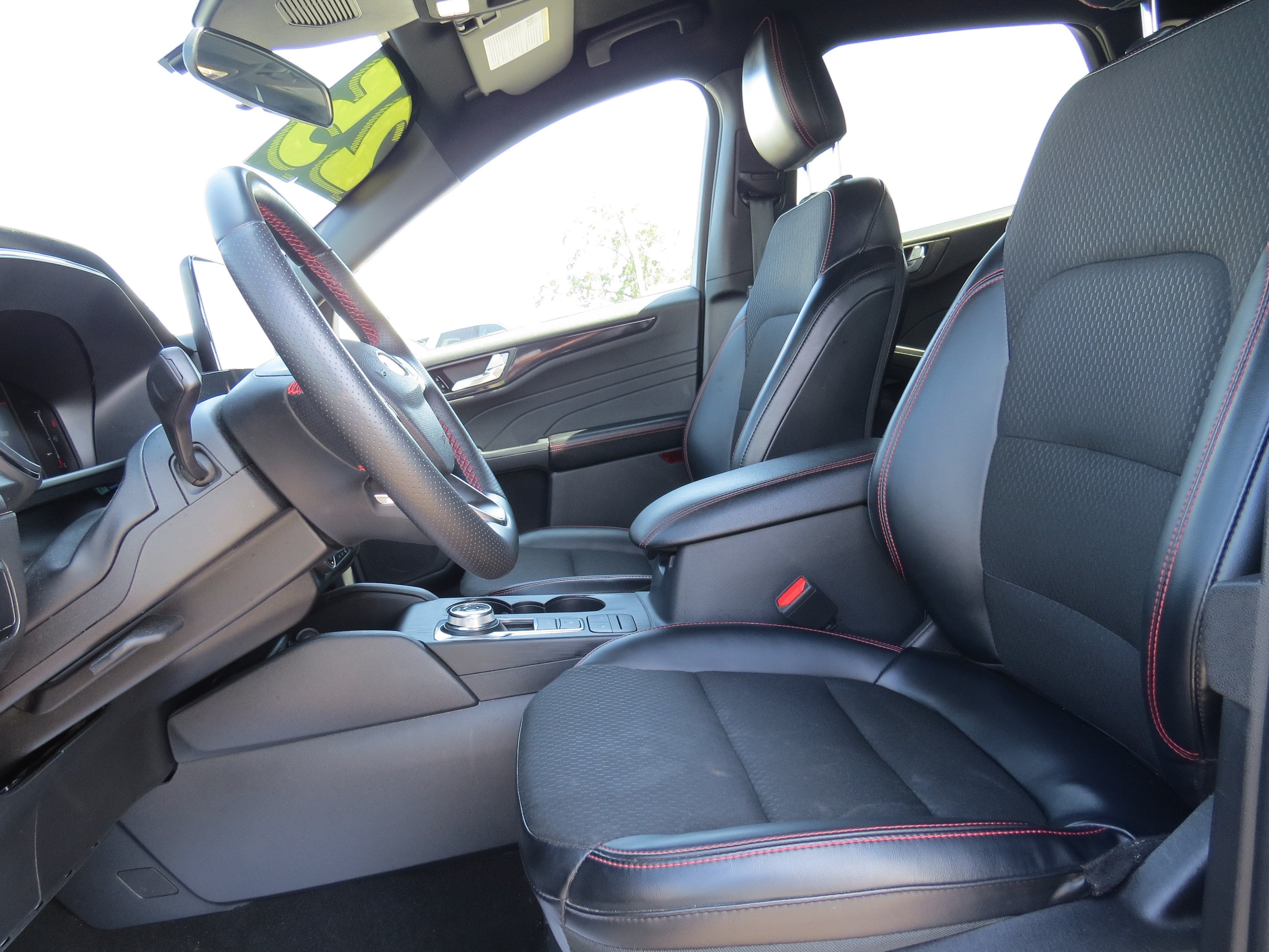 2025 Ford Escape ST-Line Select AWD
