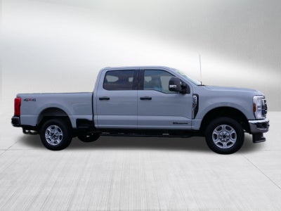 2025 Ford Super Duty F-250 SRW Base