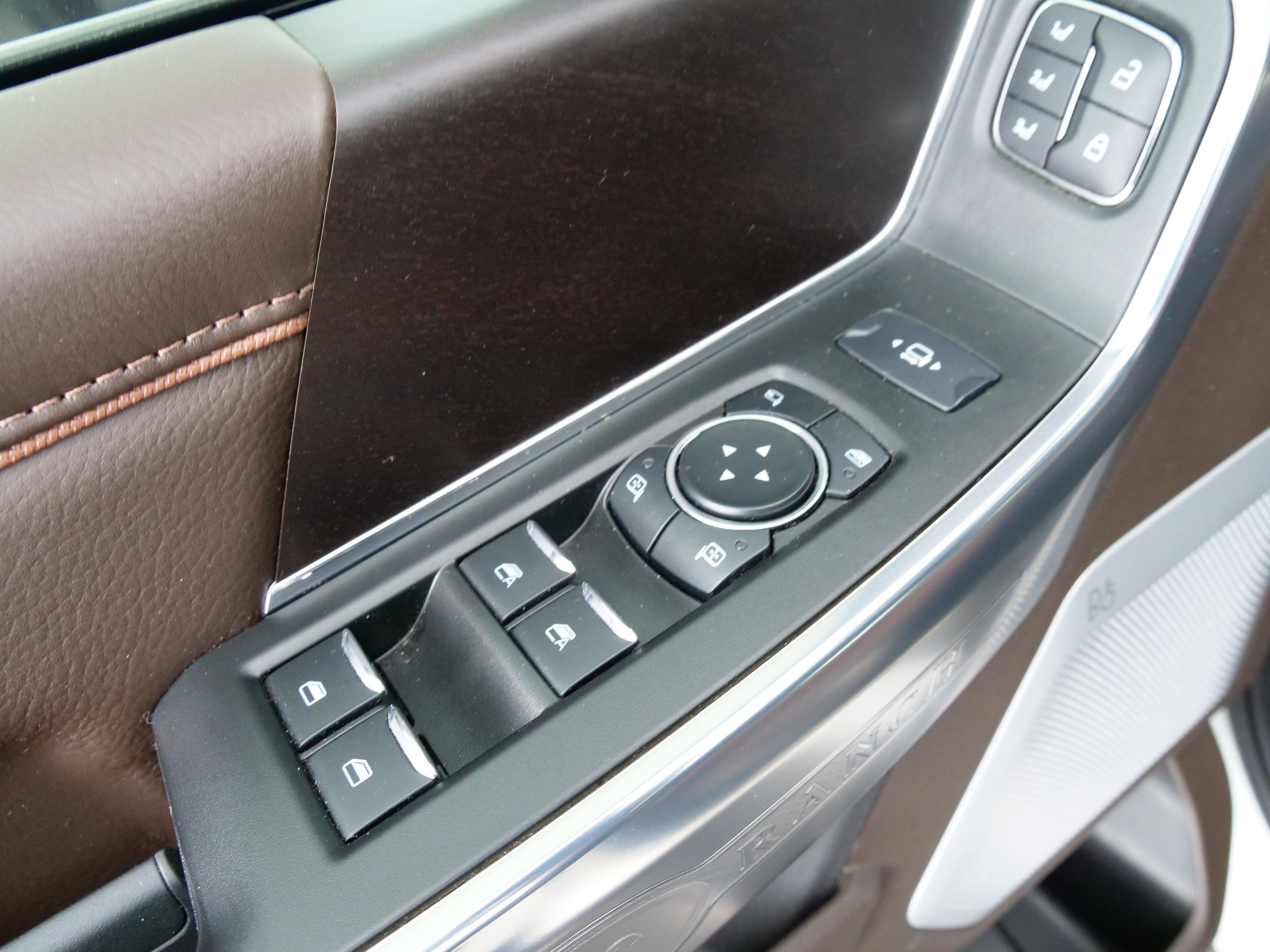 2025 Ford Super Duty F-250 SRW Base