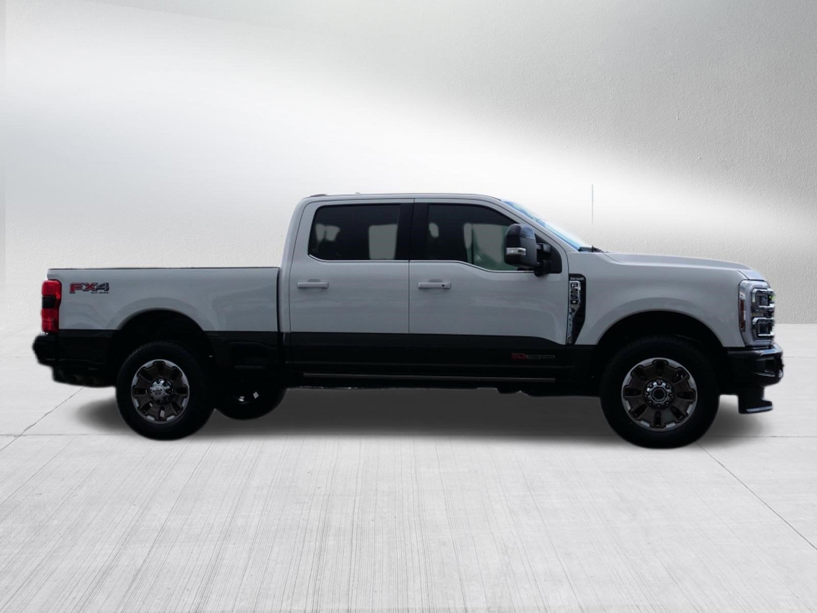 2025 Ford Super Duty F-250 SRW Base