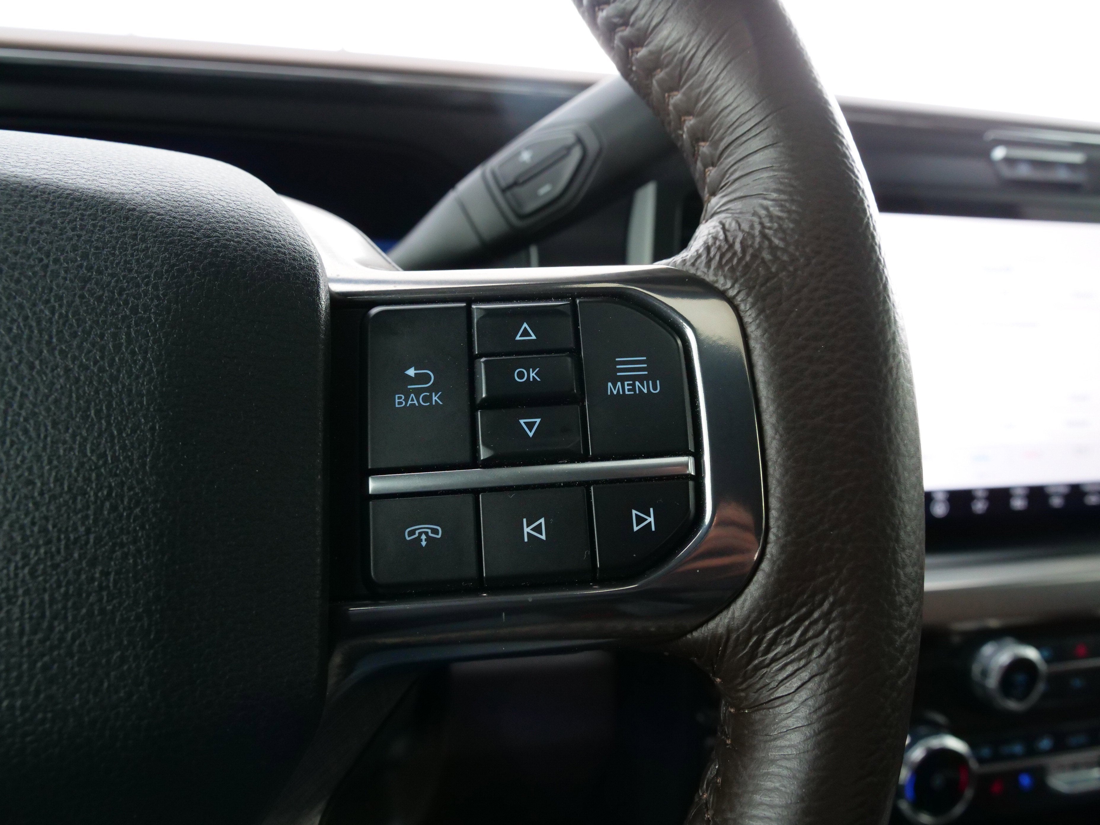 2025 Ford Super Duty F-250 SRW Base