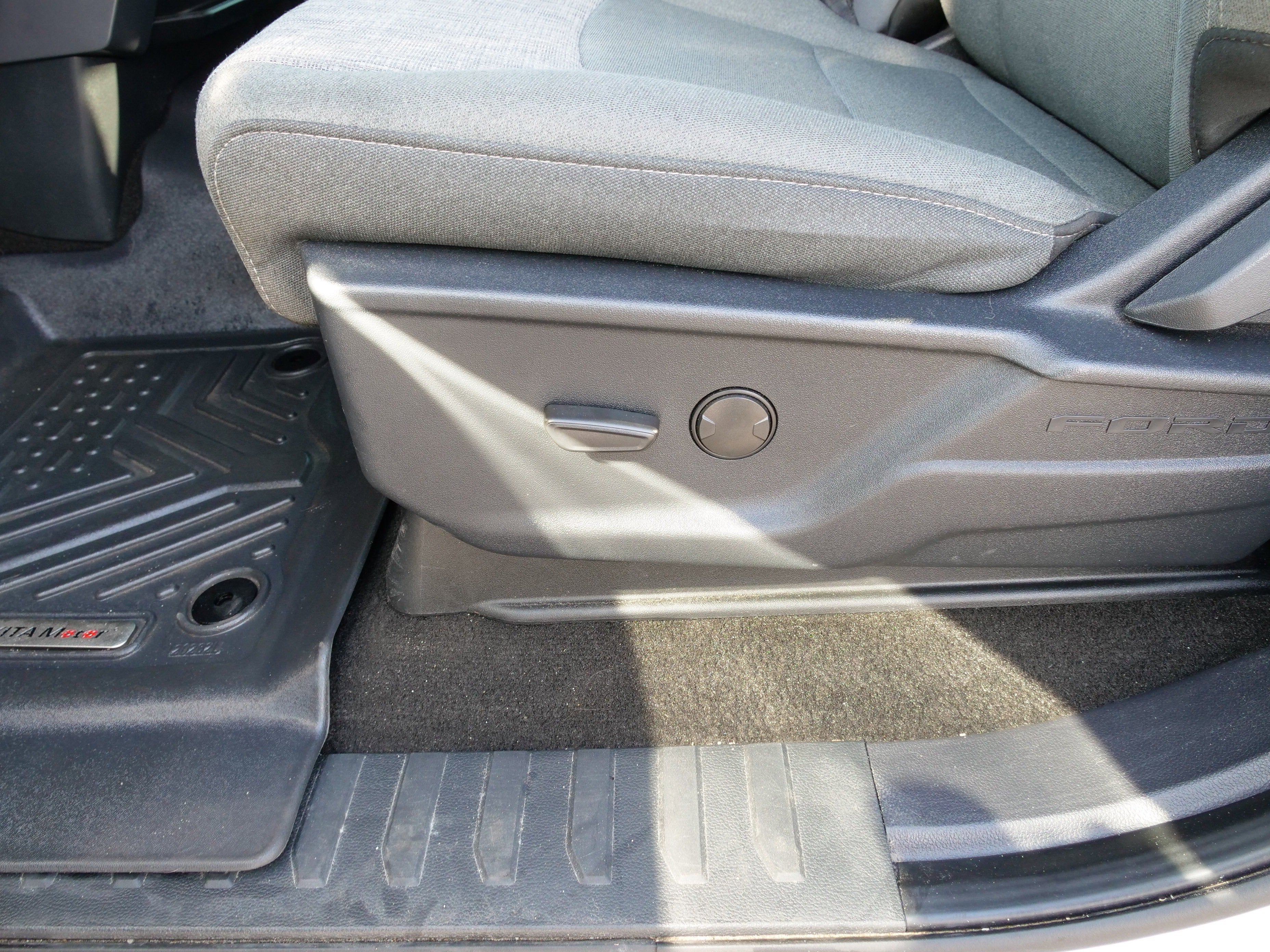 2023 Ford F-150 Base