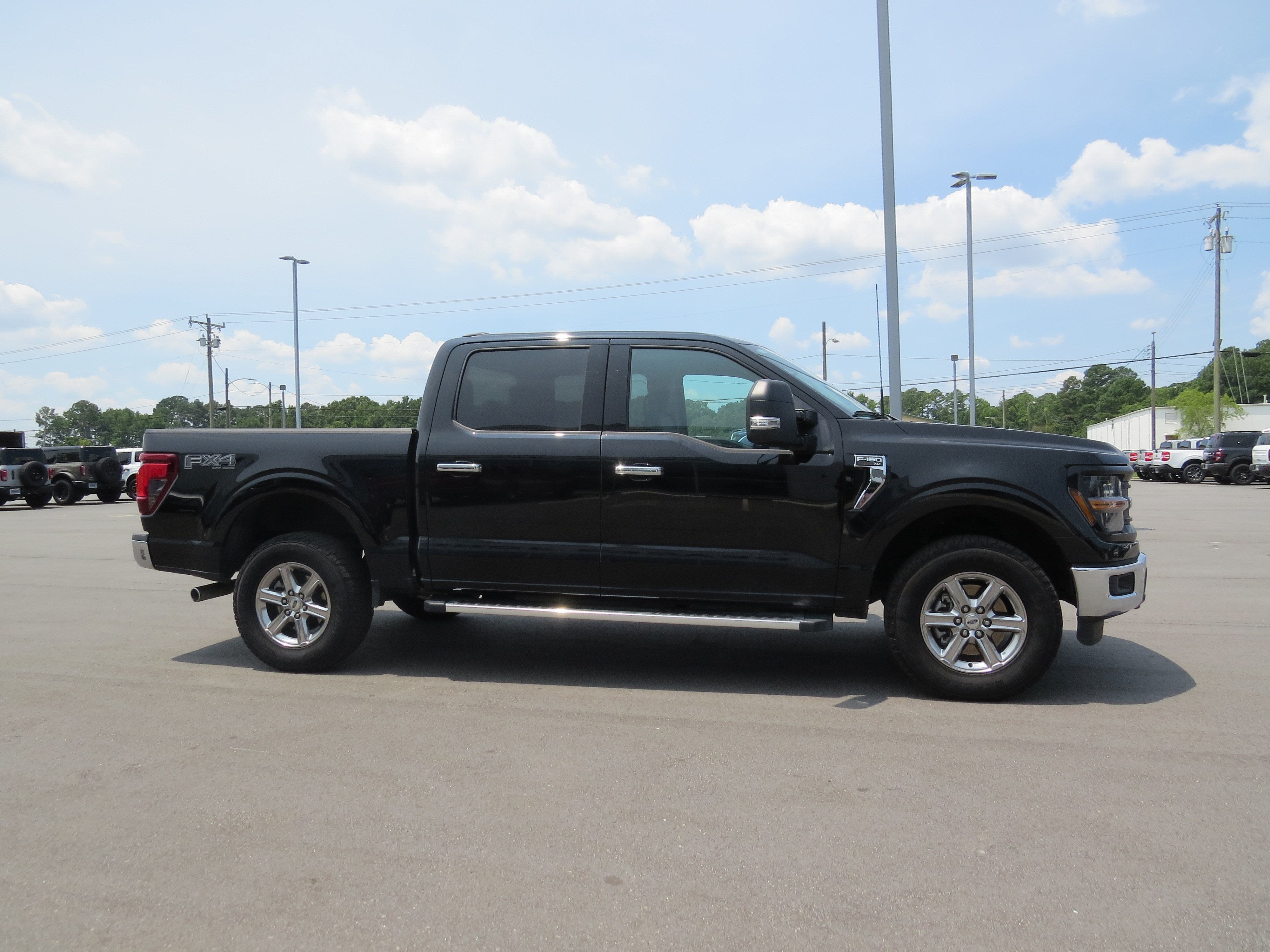 2025 Ford F-150 XLT