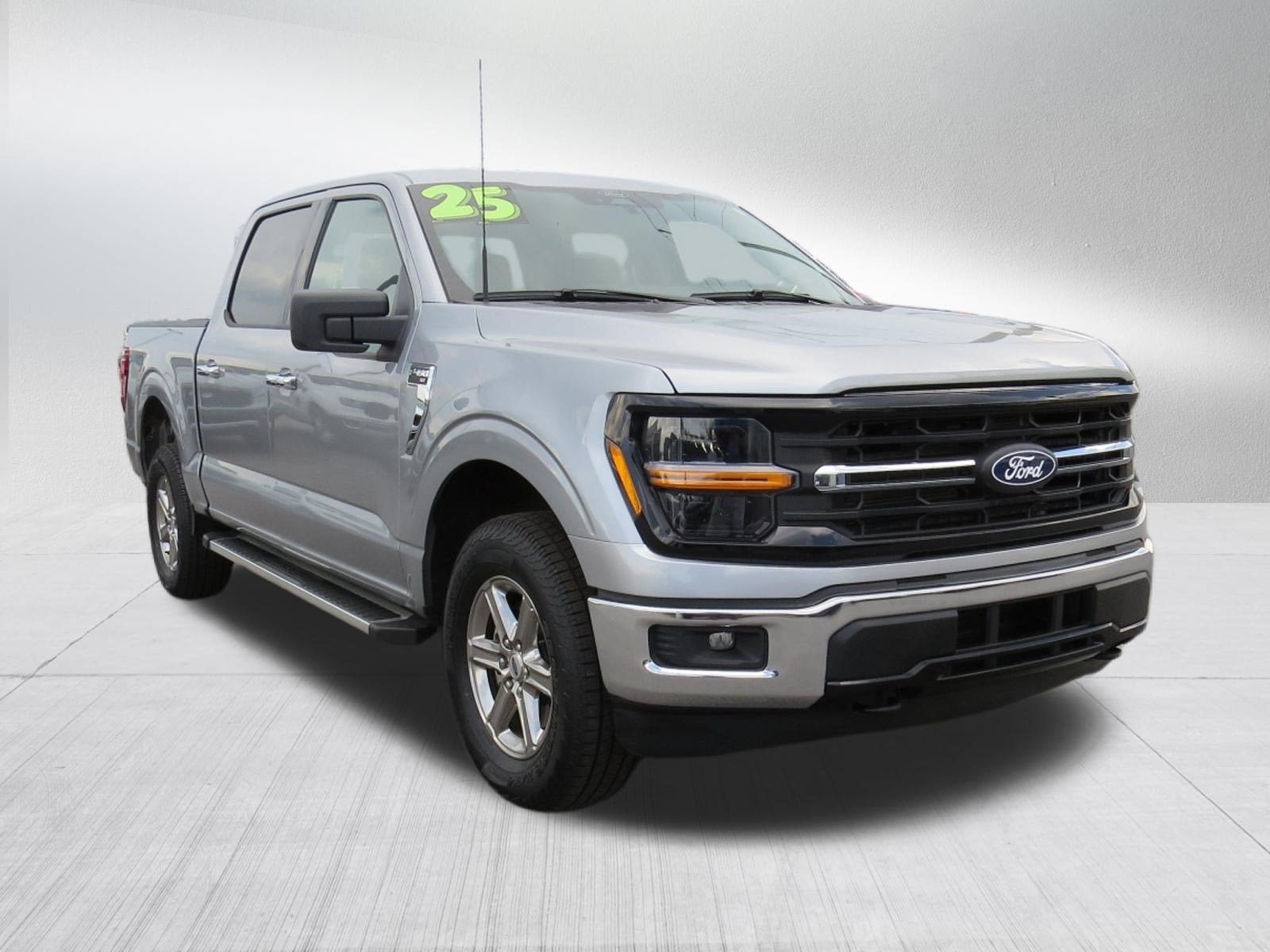 2025 Ford F-150 XLT 4WD SuperCrew