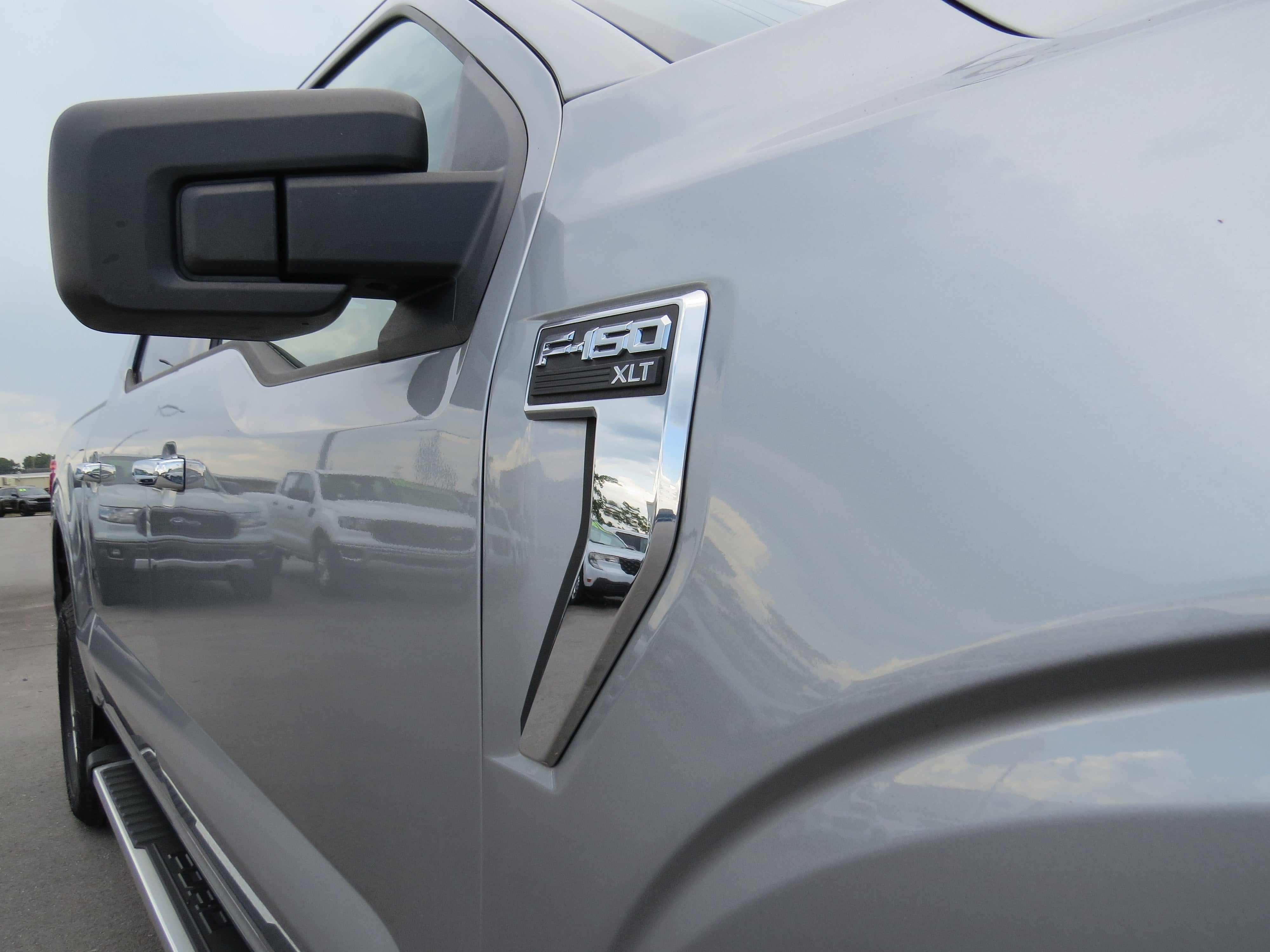 2025 Ford F-150 XLT 4WD SuperCrew