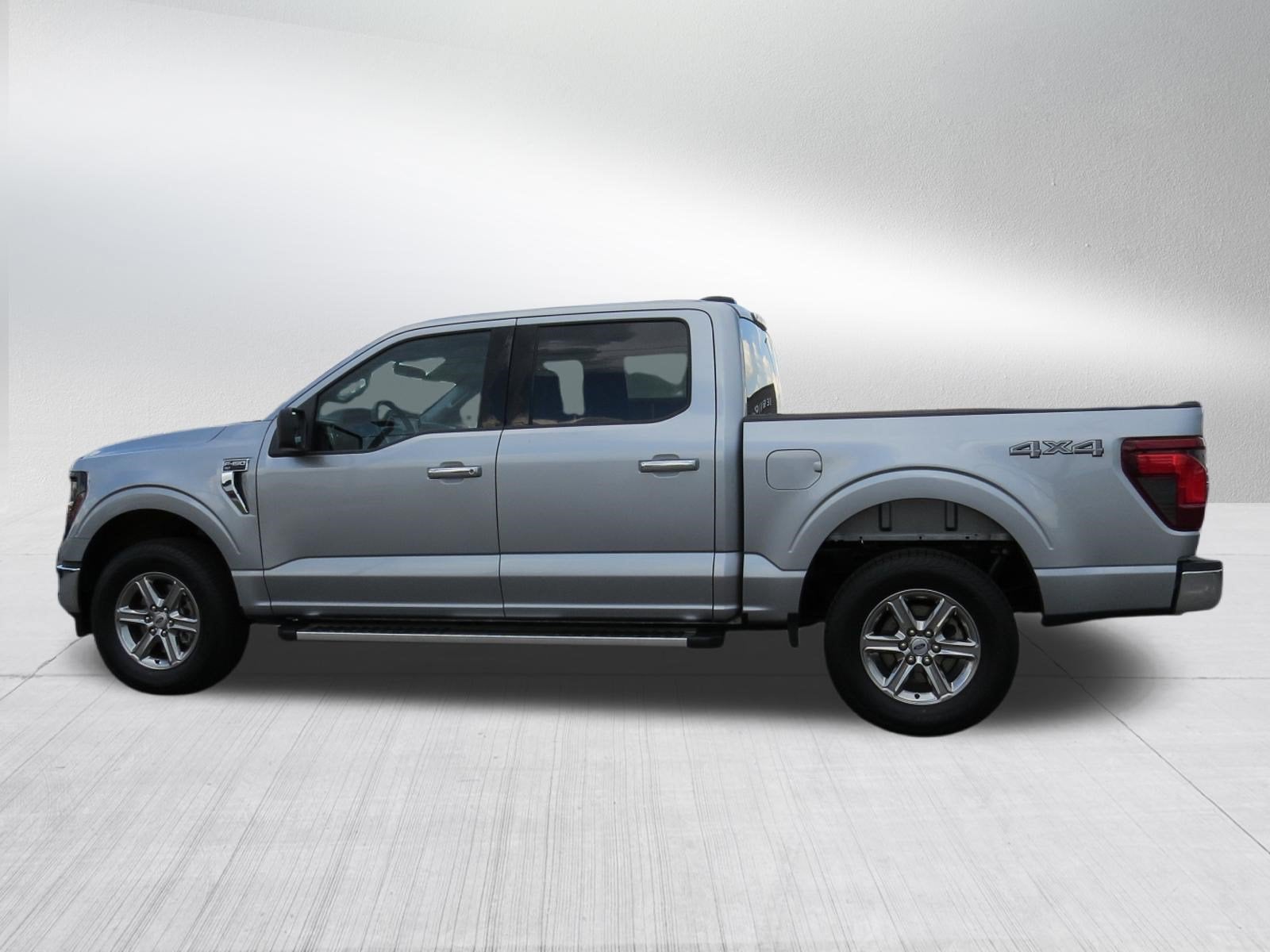 2025 Ford F-150 XLT 4WD SuperCrew