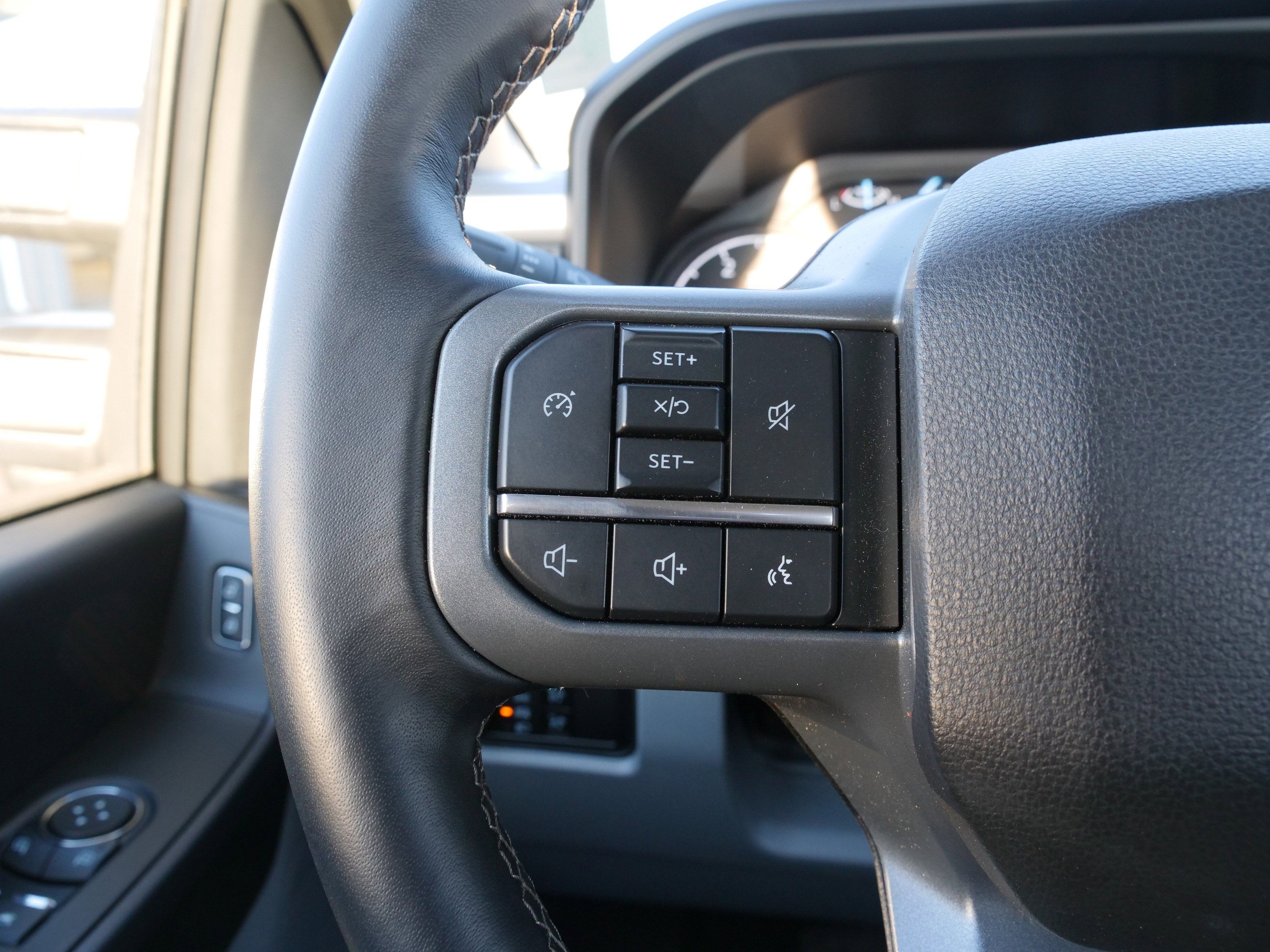 2024 Ford Super Duty F-350 SRW XL