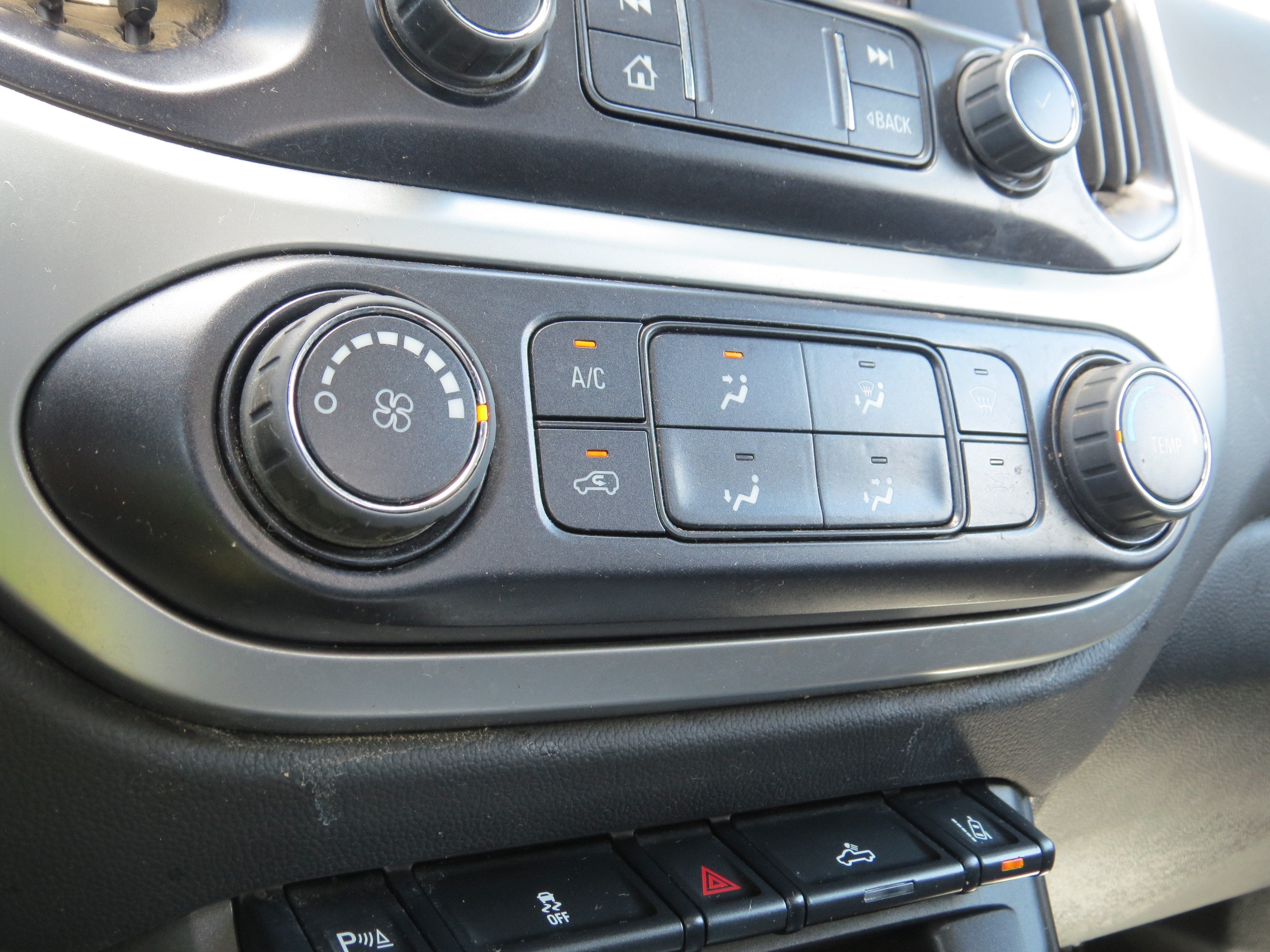 2022 Chevrolet Colorado 2WD LT
