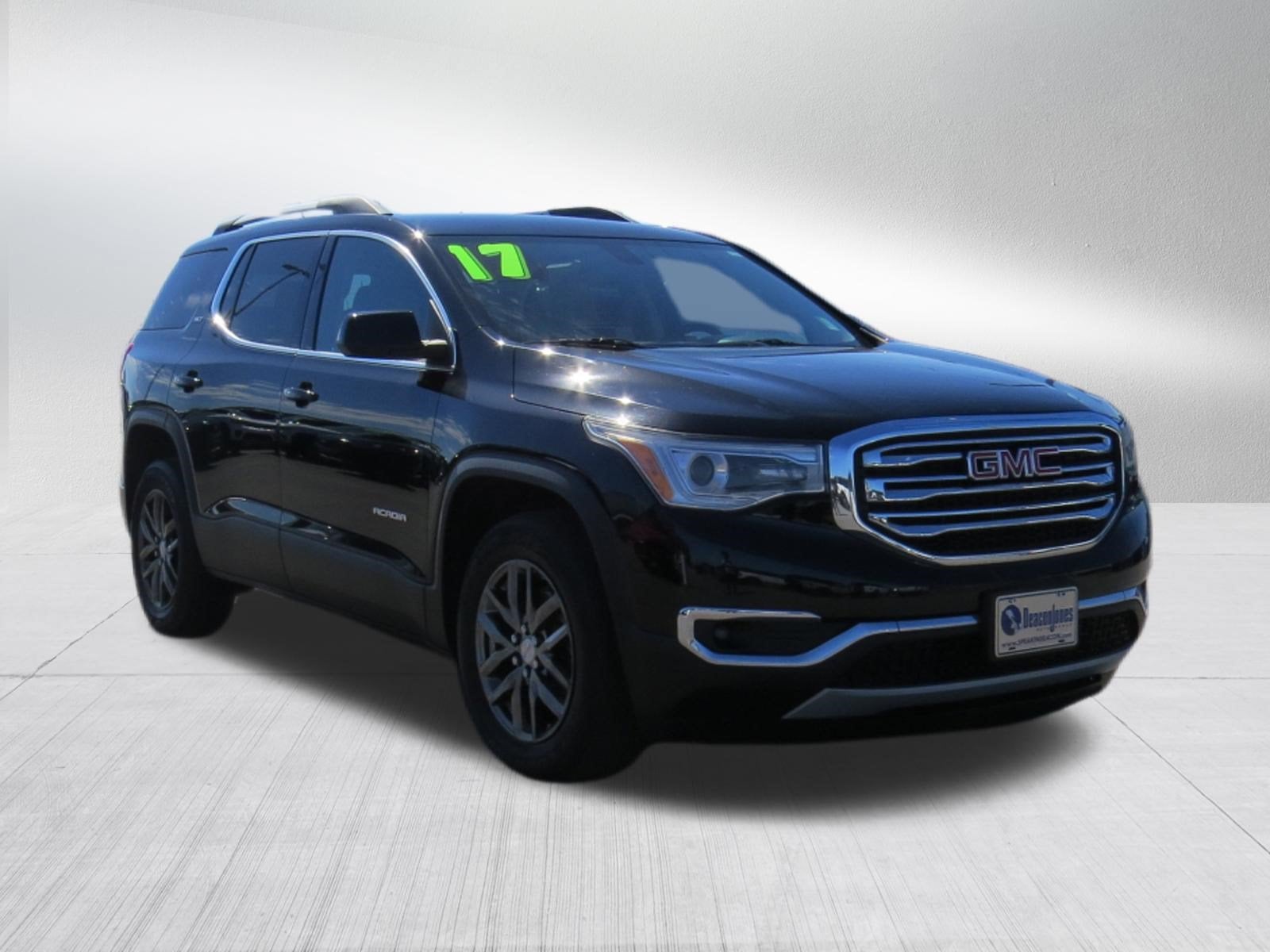 2017 GMC Acadia SLT AWD w/ 3rd Row
