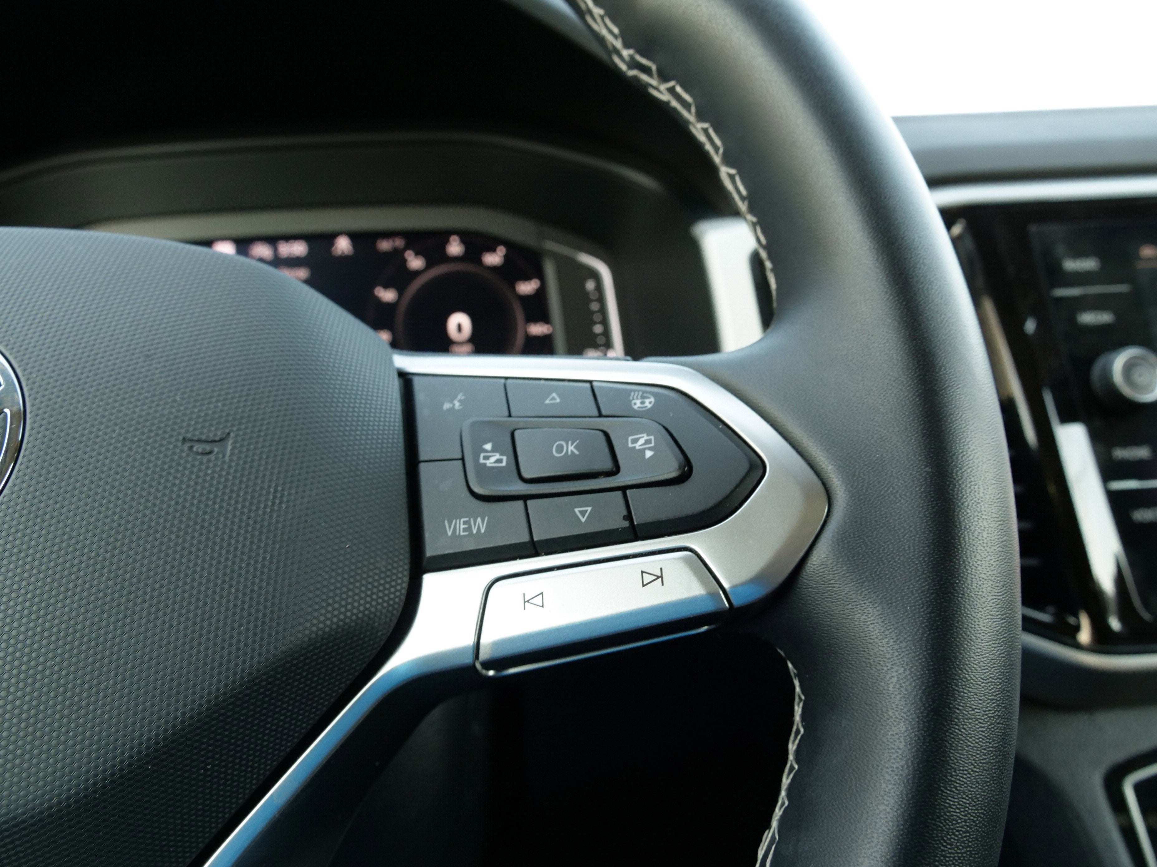 2022 Volkswagen Atlas 2.0T SEL