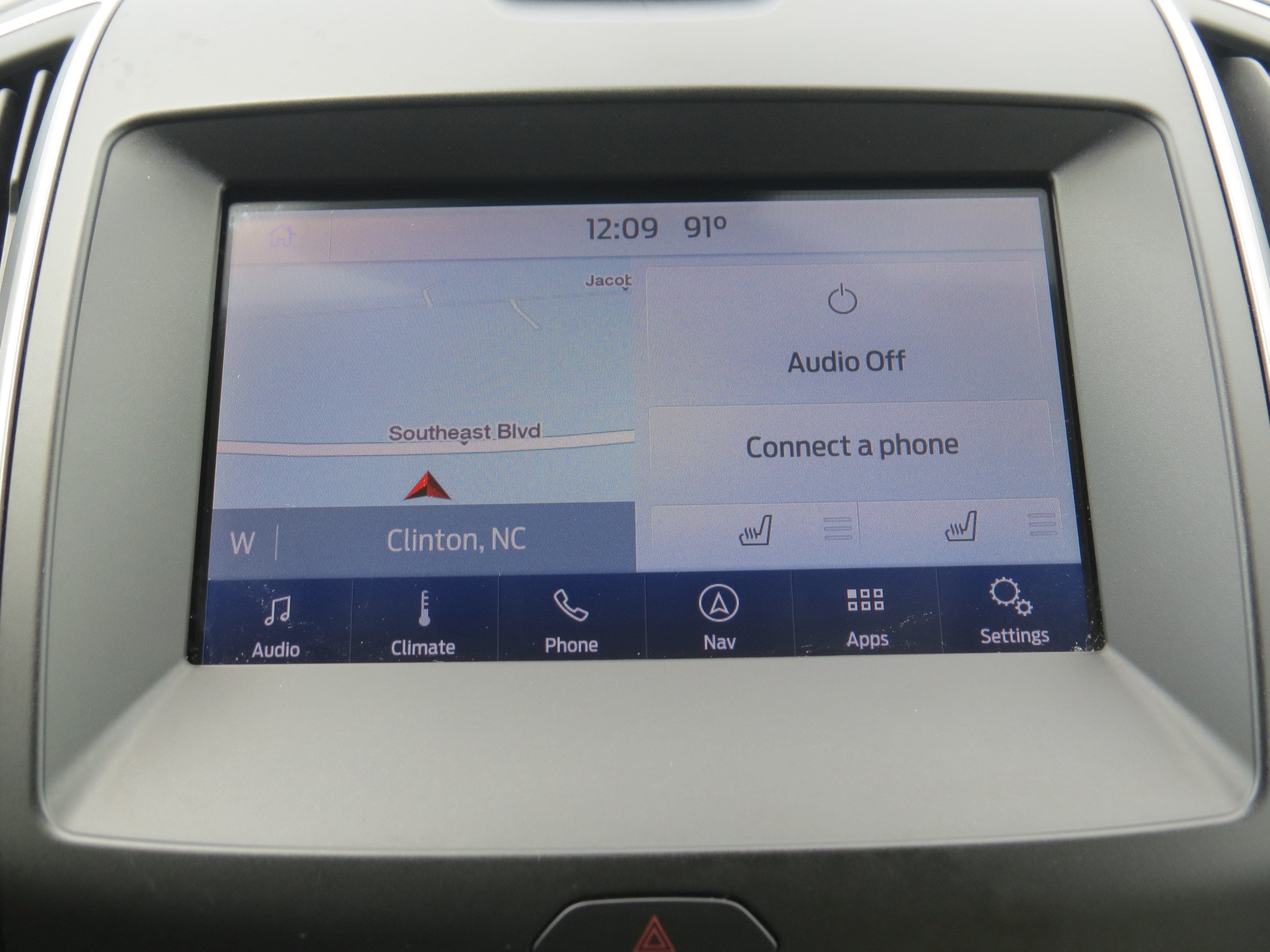 2020 Ford Edge Base