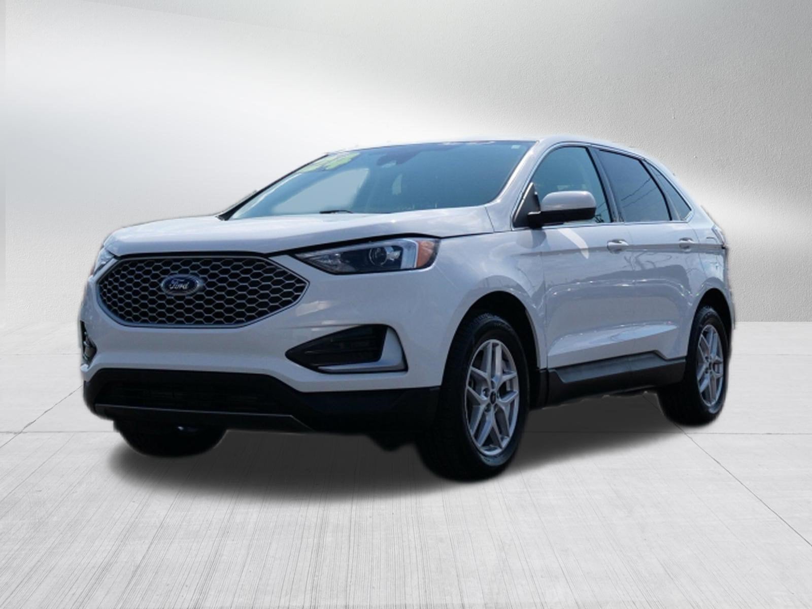 2024 Ford Edge Base