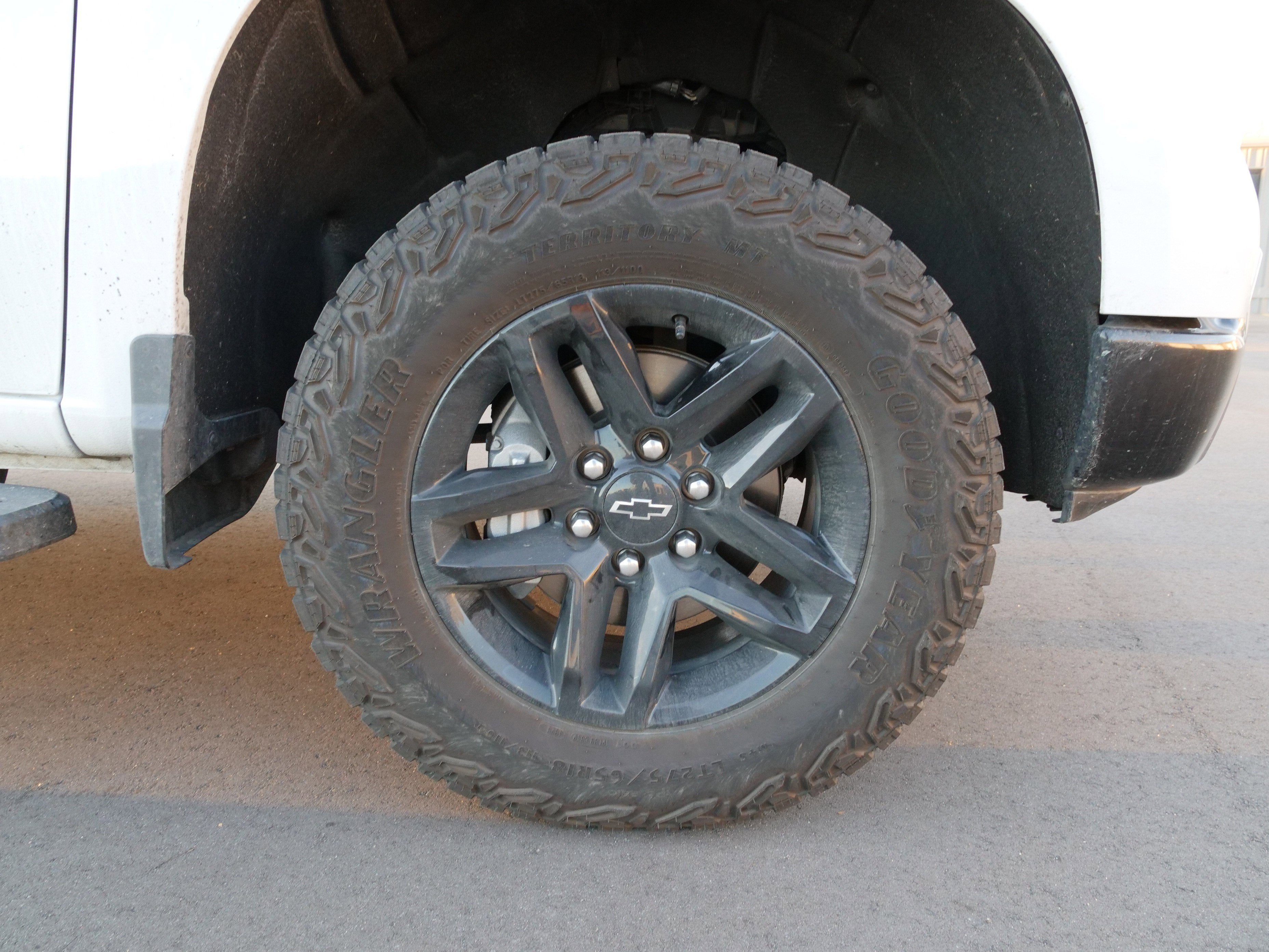 2025 Chevrolet Silverado 1500 Custom Trail Boss