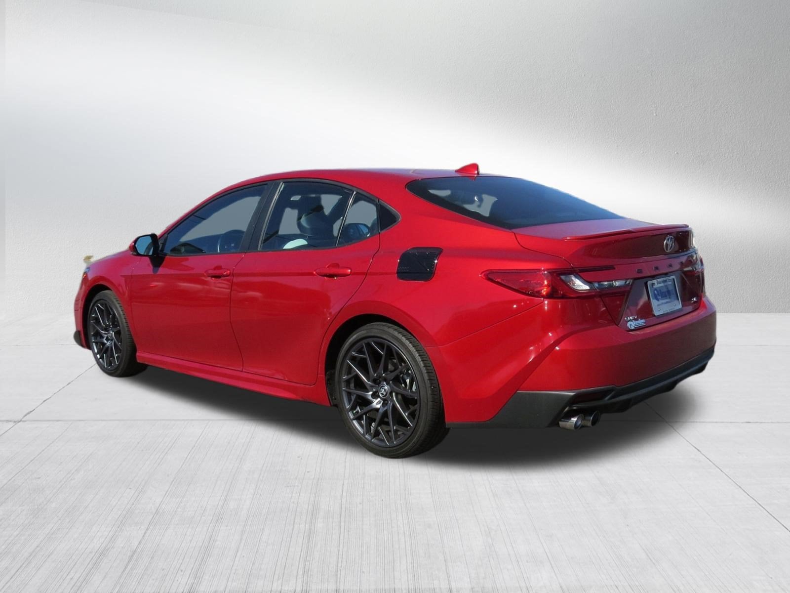 2025 Toyota Camry SE Hybrid w/ Convenience Package & Sunroof