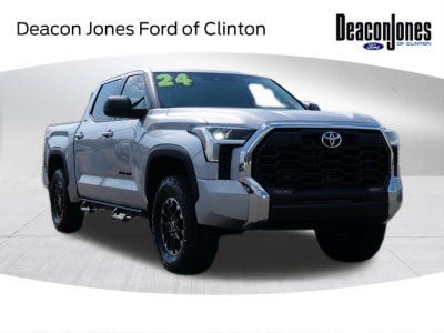 2024 Toyota Tundra 4WD SR5