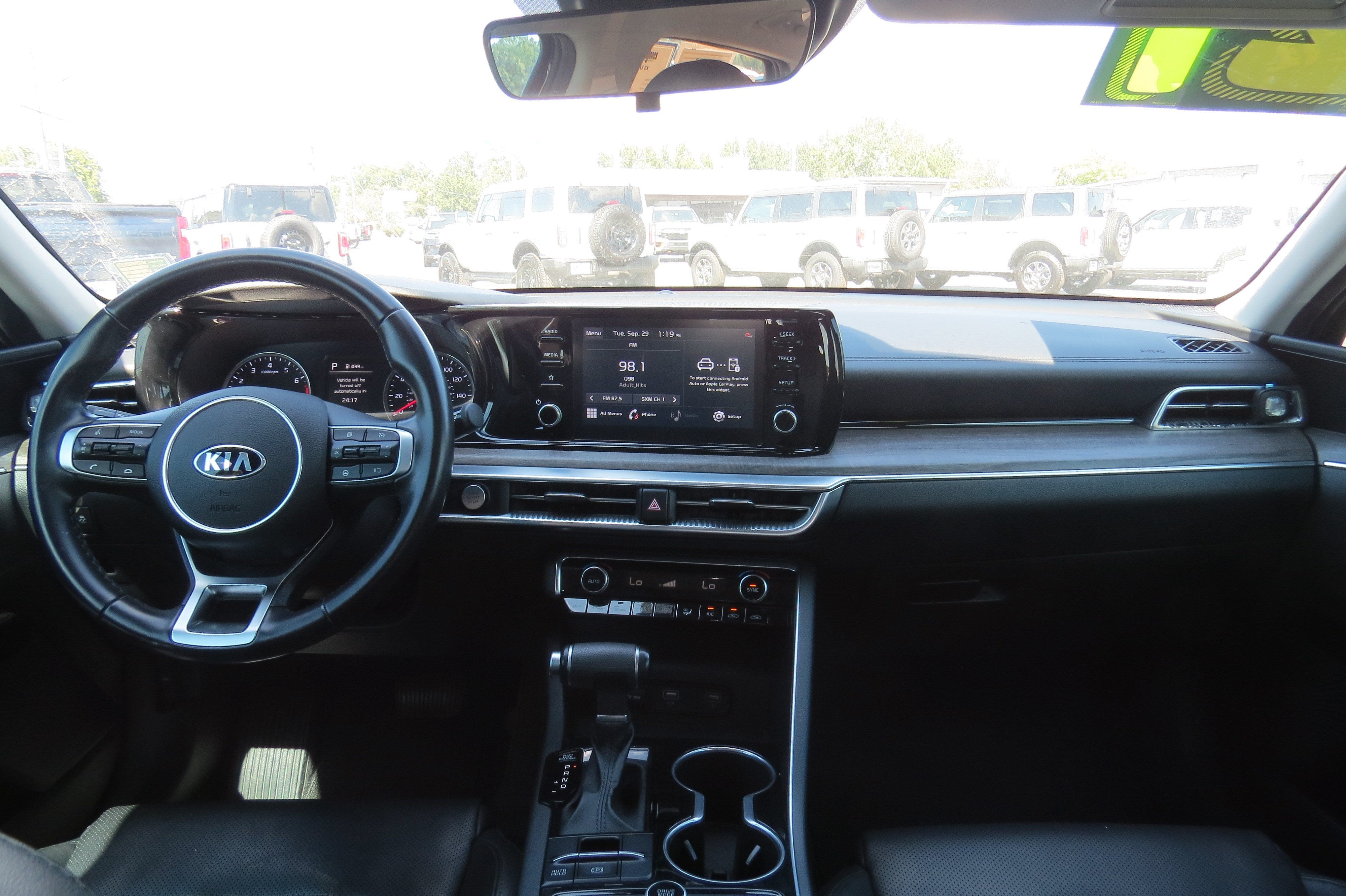 2021 Kia K5 EX w/ Nav & Panoramaic Sunroof