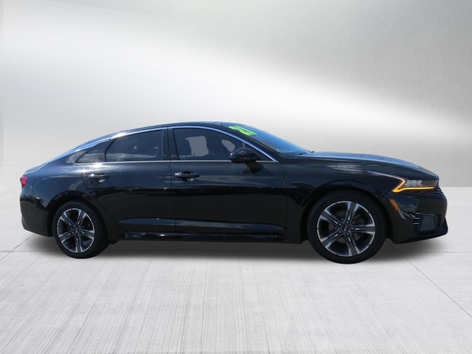 2021 Kia K5 EX w/ Nav & Panoramaic Sunroof