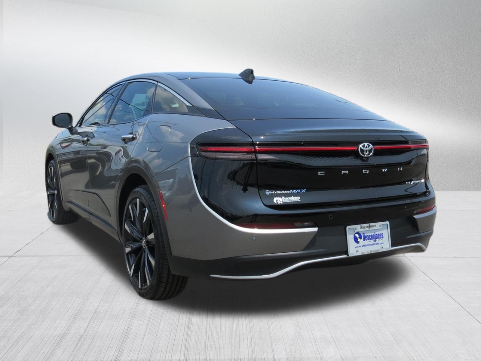 2024 Toyota Crown Platinum