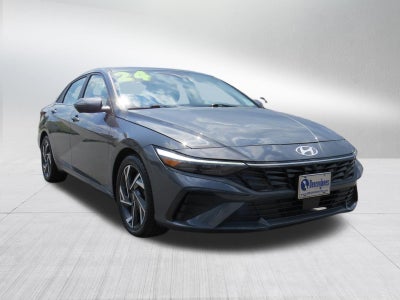2024 Hyundai Elantra Limited w/ Sunroof