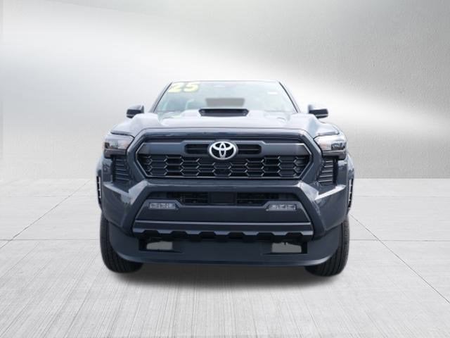 2025 Toyota Tacoma i-FORCE MAX Tacoma TRD Sport