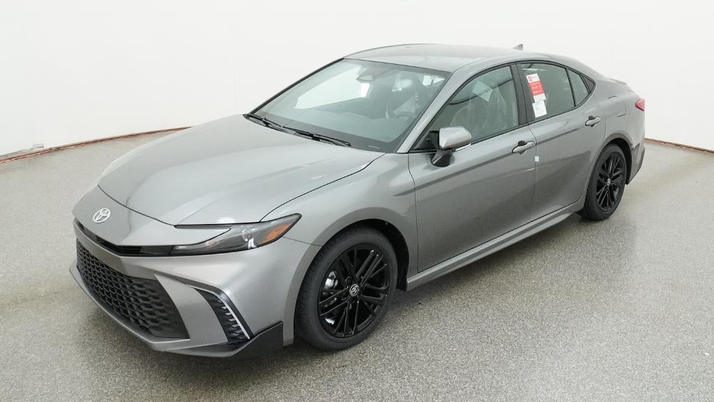2026 Toyota Camry SE Hybrid's photo