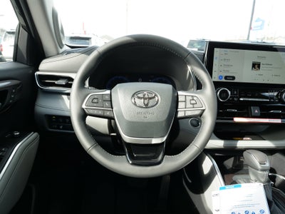 2026 Toyota Highlander Platinum