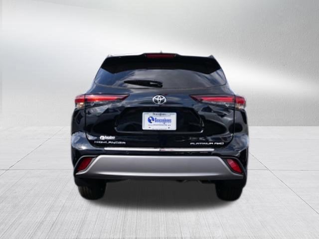 2026 Toyota Highlander Platinum